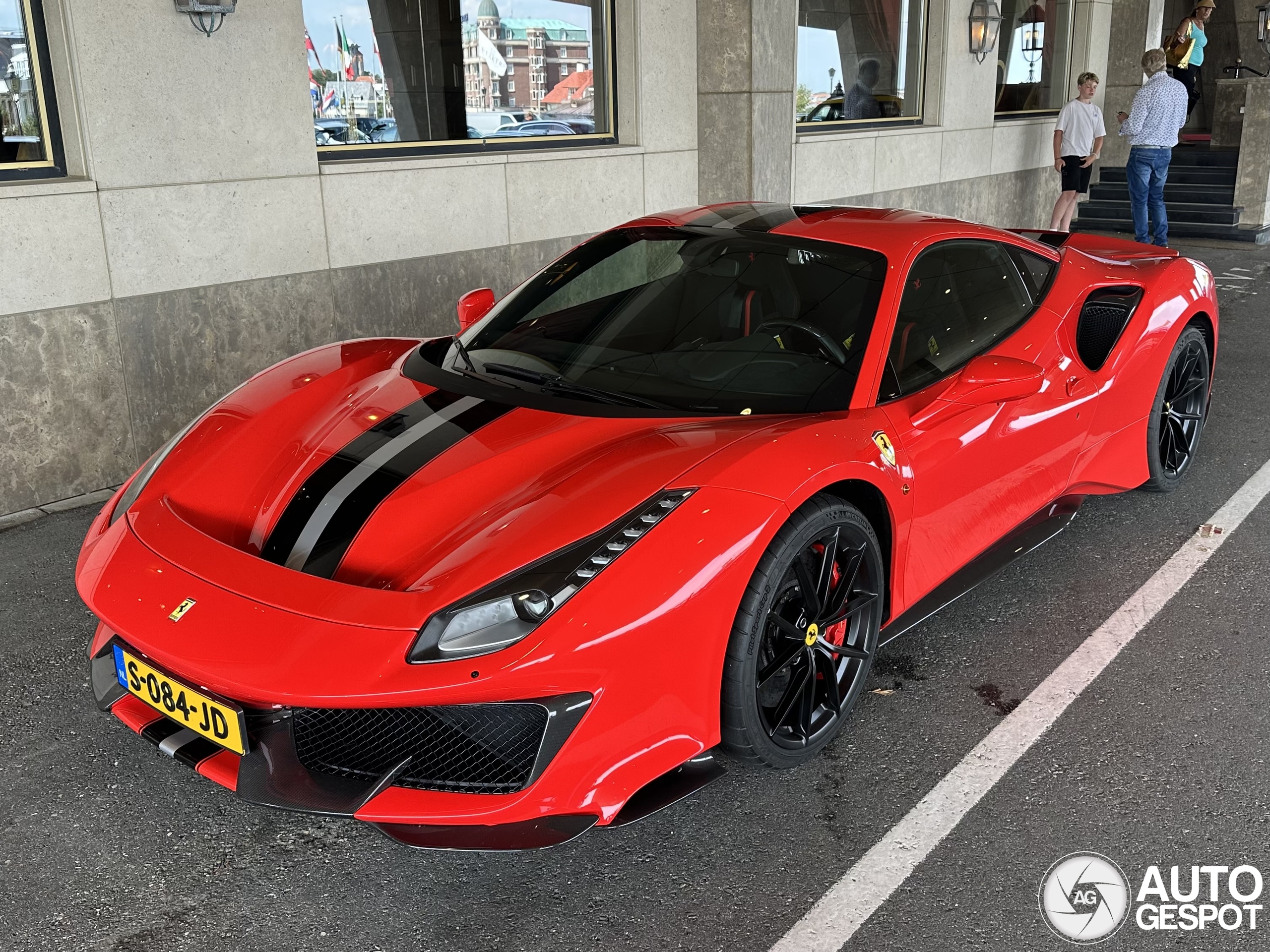 Ferrari 488 Pista