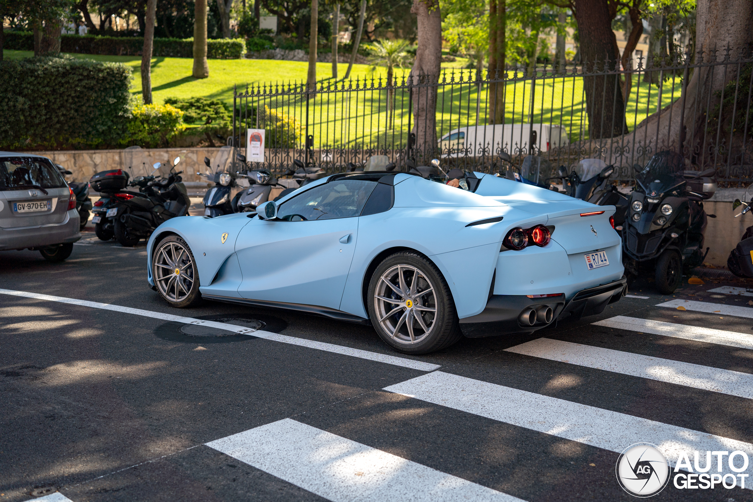 Ferrari 812 GTS