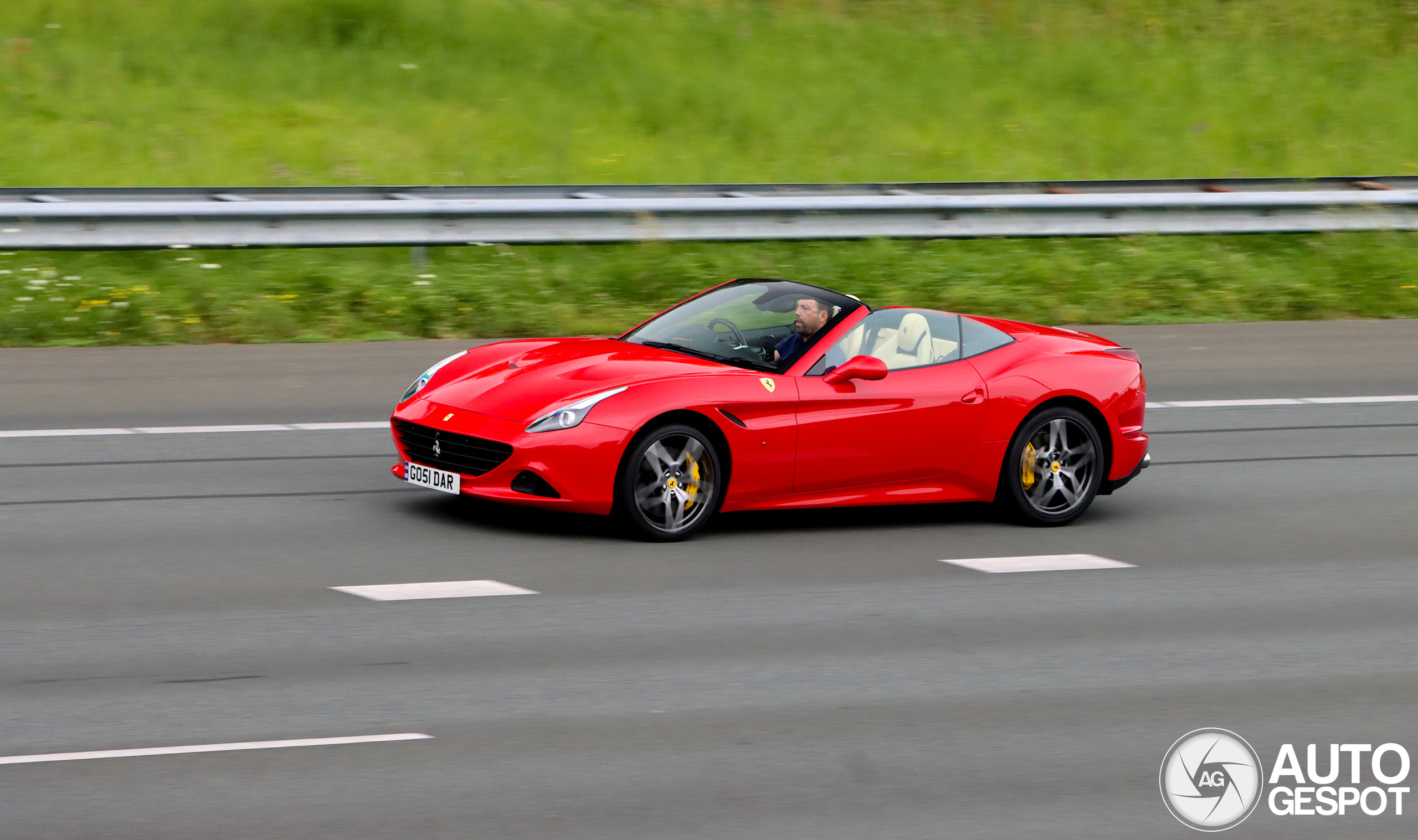 Ferrari California T