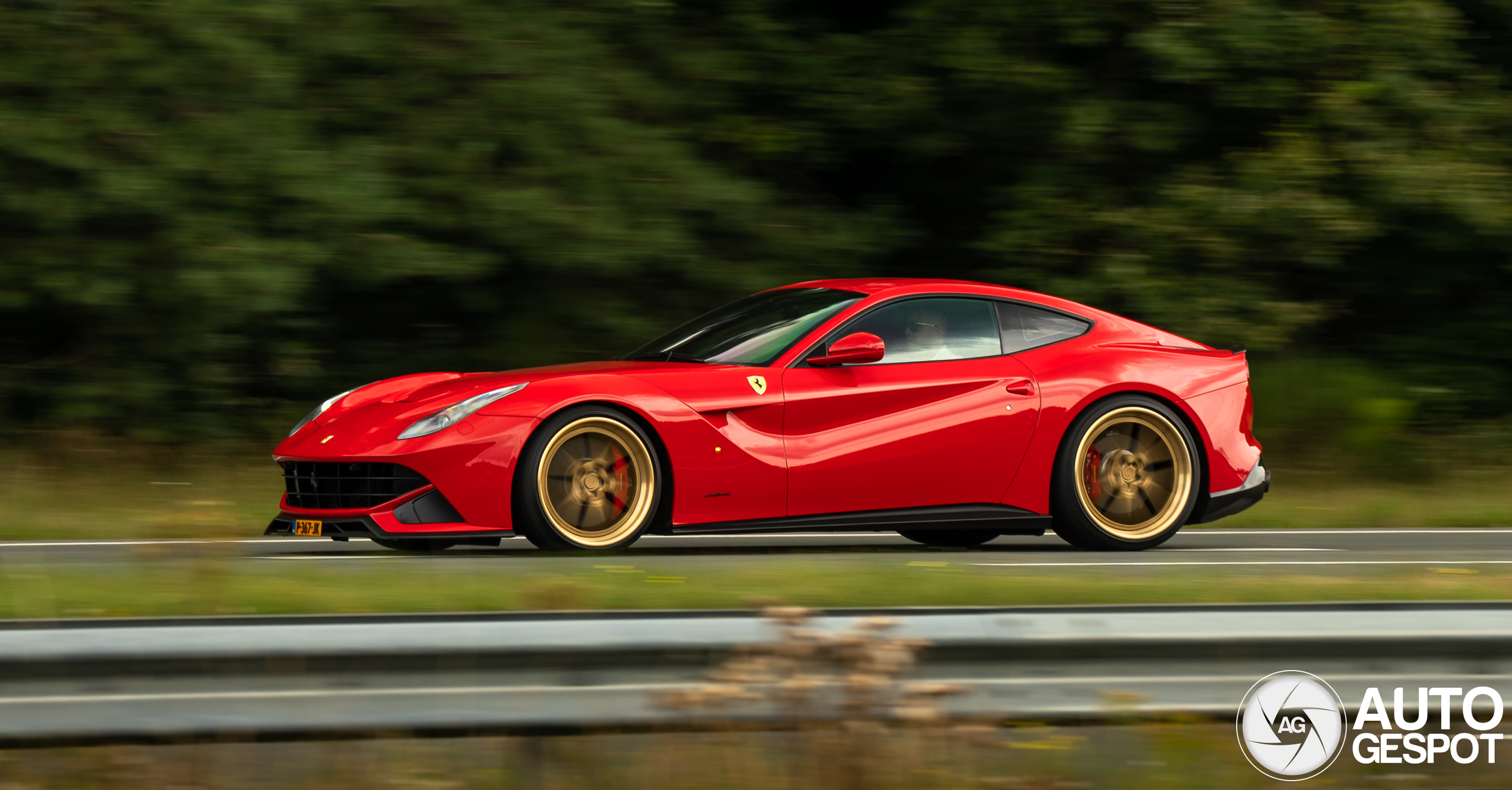 Ferrari F12berlinetta Novitec Rosso