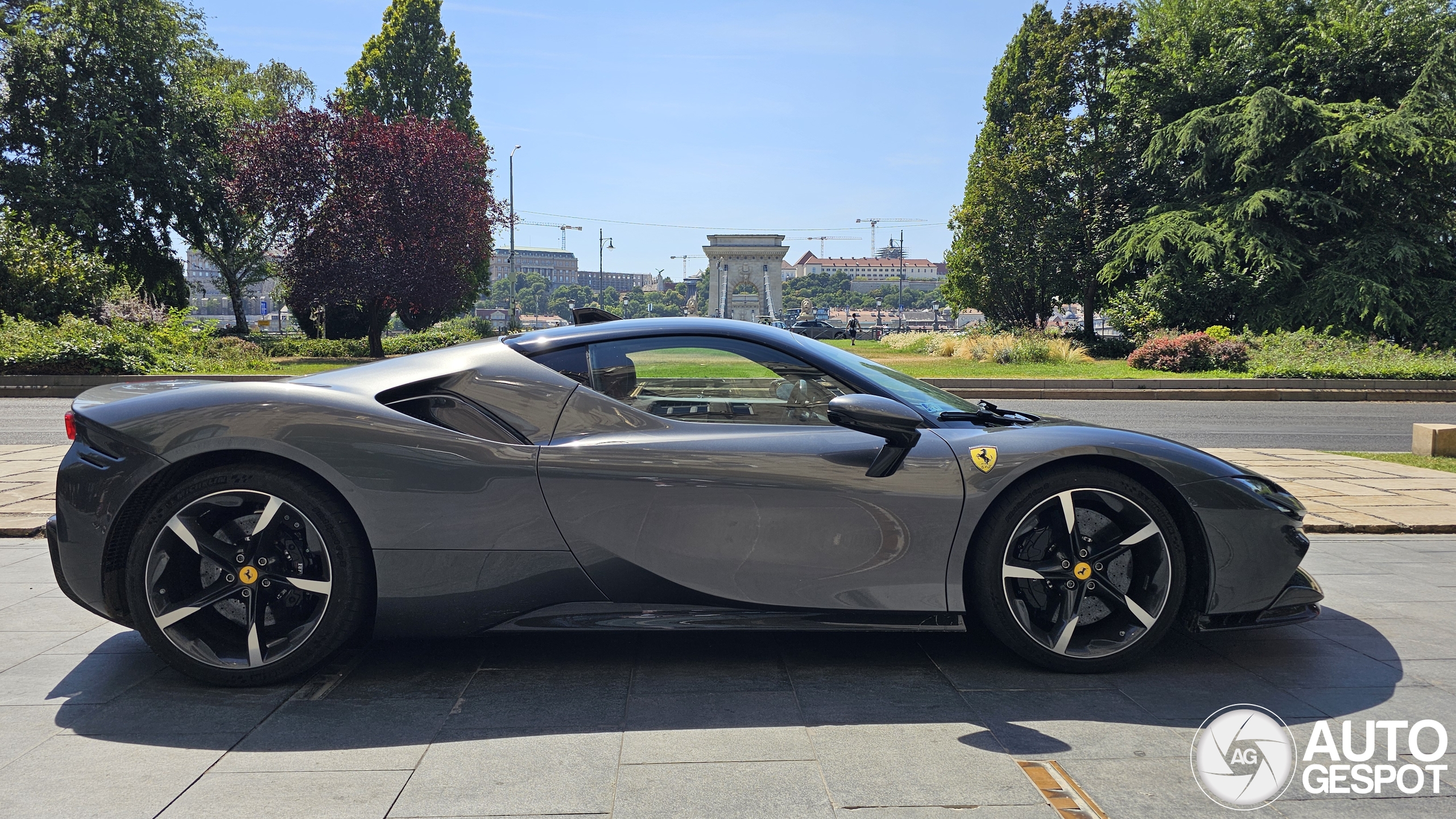 Ferrari SF90 Stradale