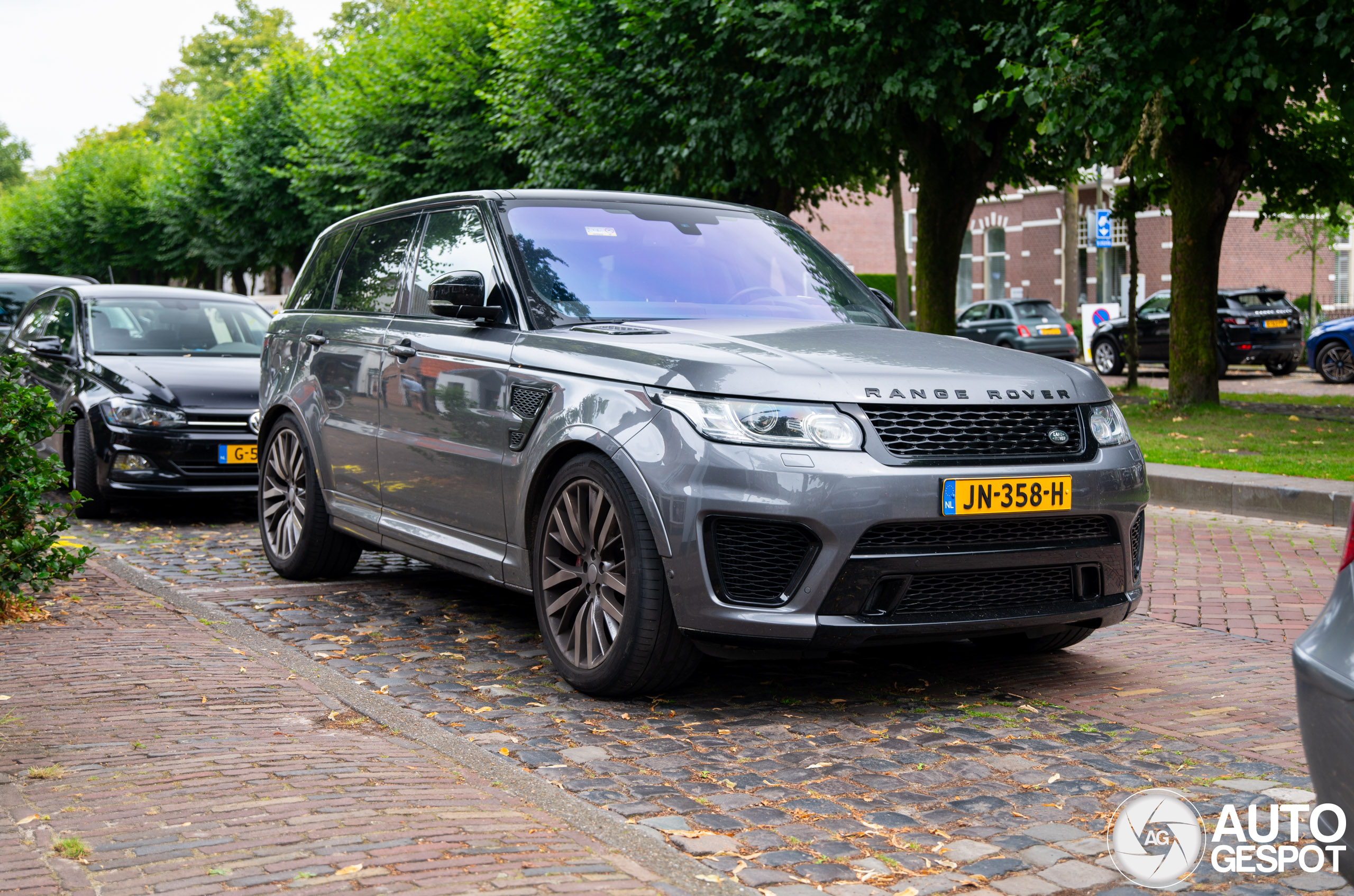 Land Rover Range Rover Sport SVR