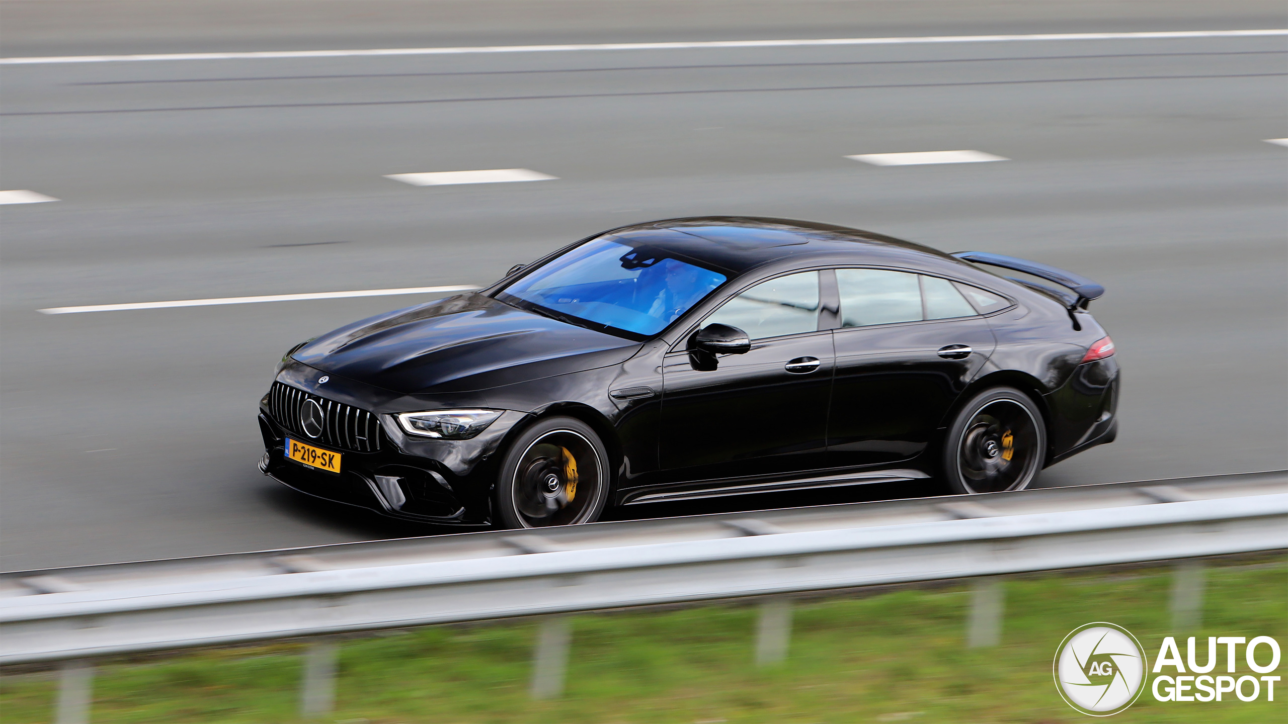 Mercedes-AMG GT 63 S X290