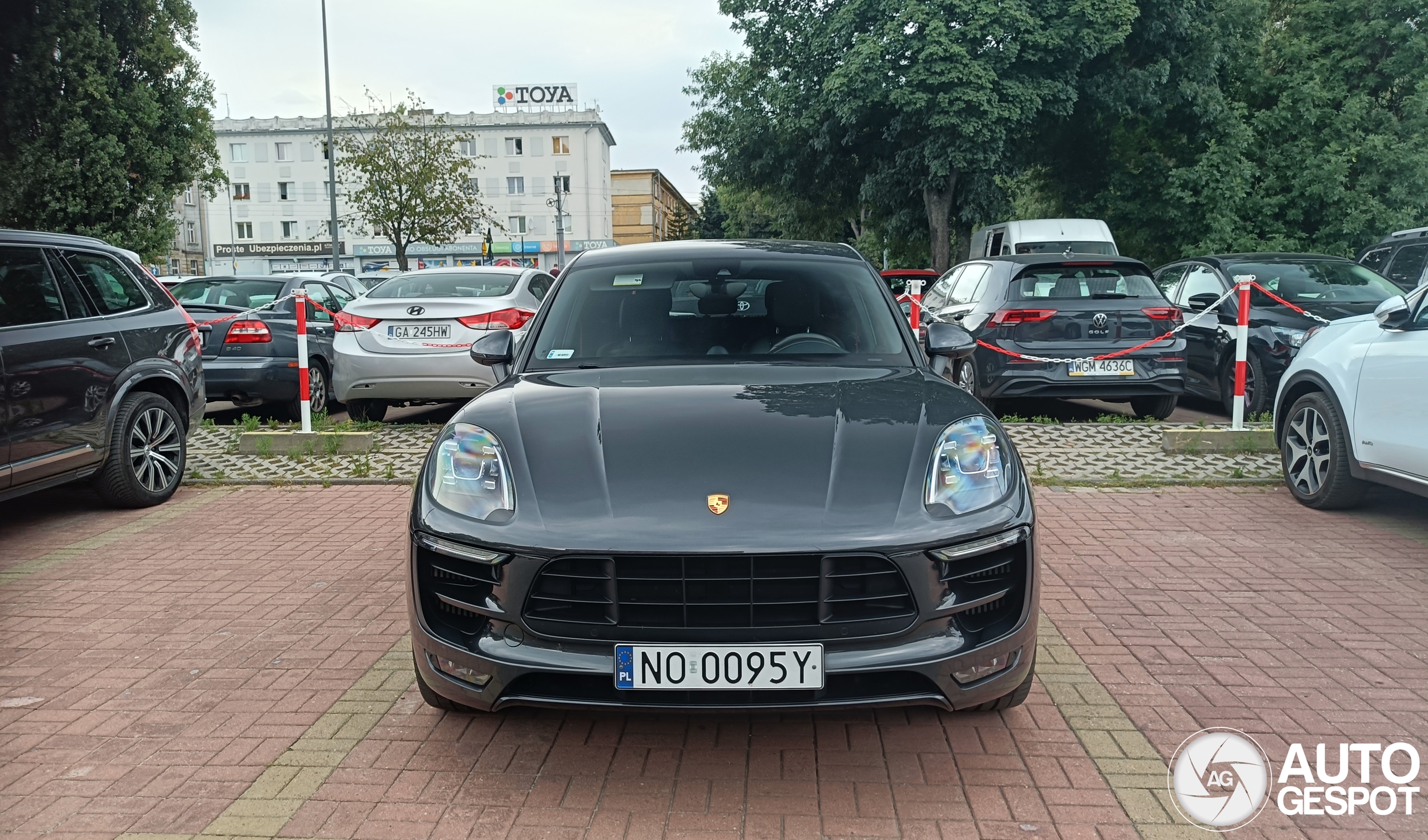 Porsche 95B Macan GTS