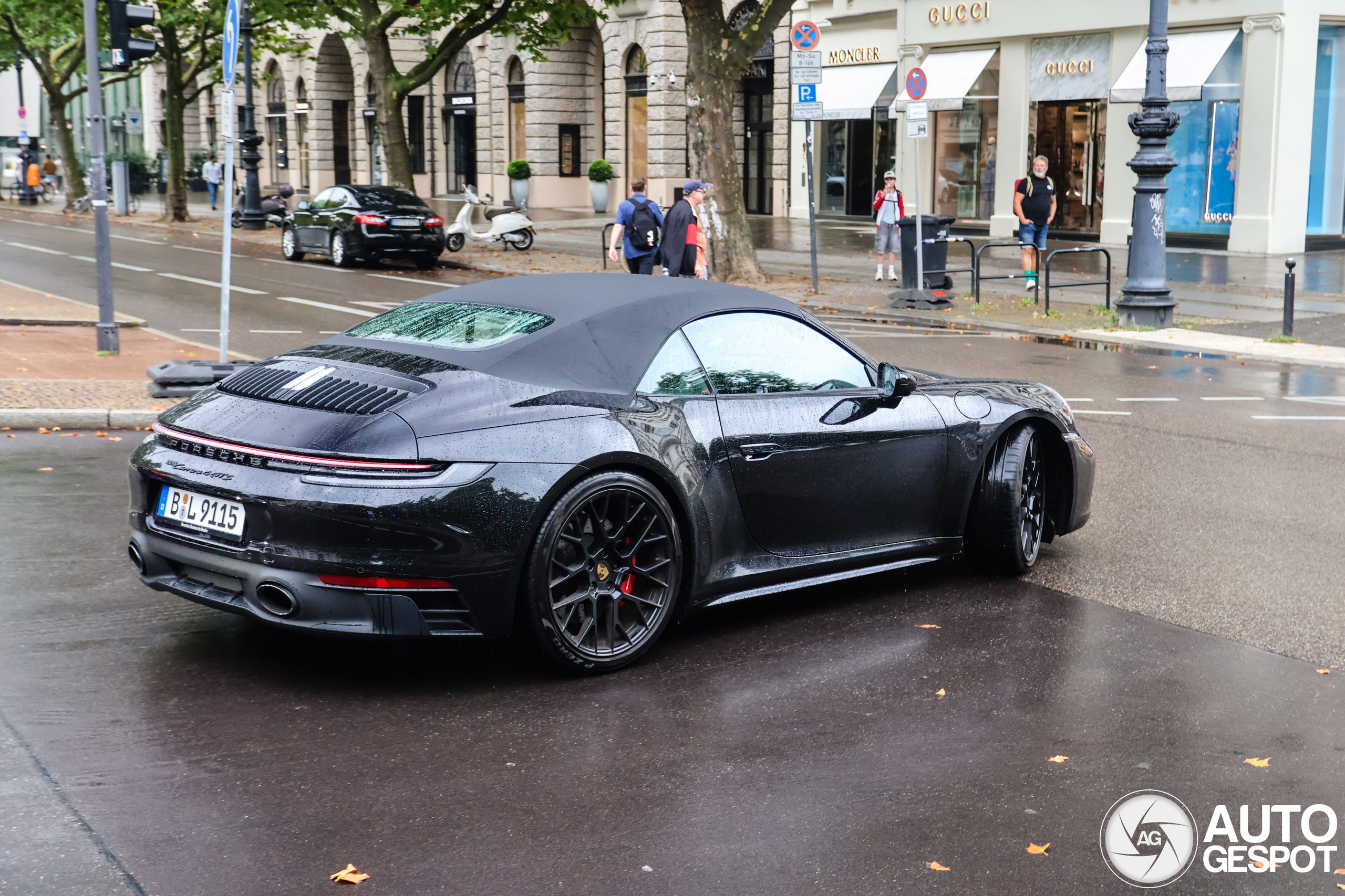 Porsche 992 Carrera 4 GTS Cabriolet