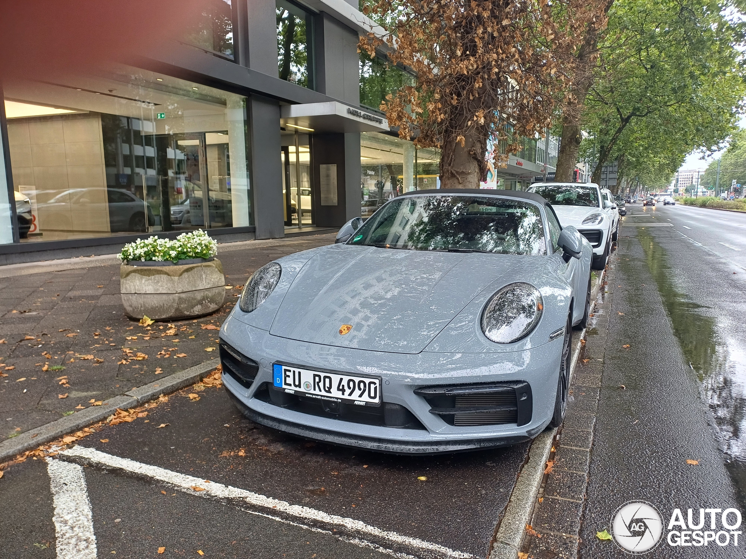 Porsche 992 Carrera 4 GTS Cabriolet