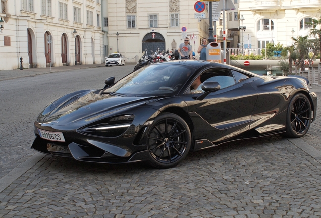 McLaren 765LT