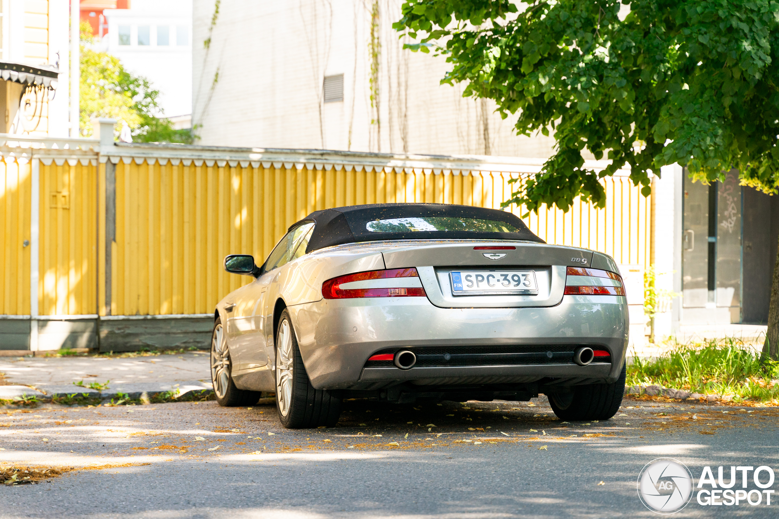 Aston Martin DB9 Volante