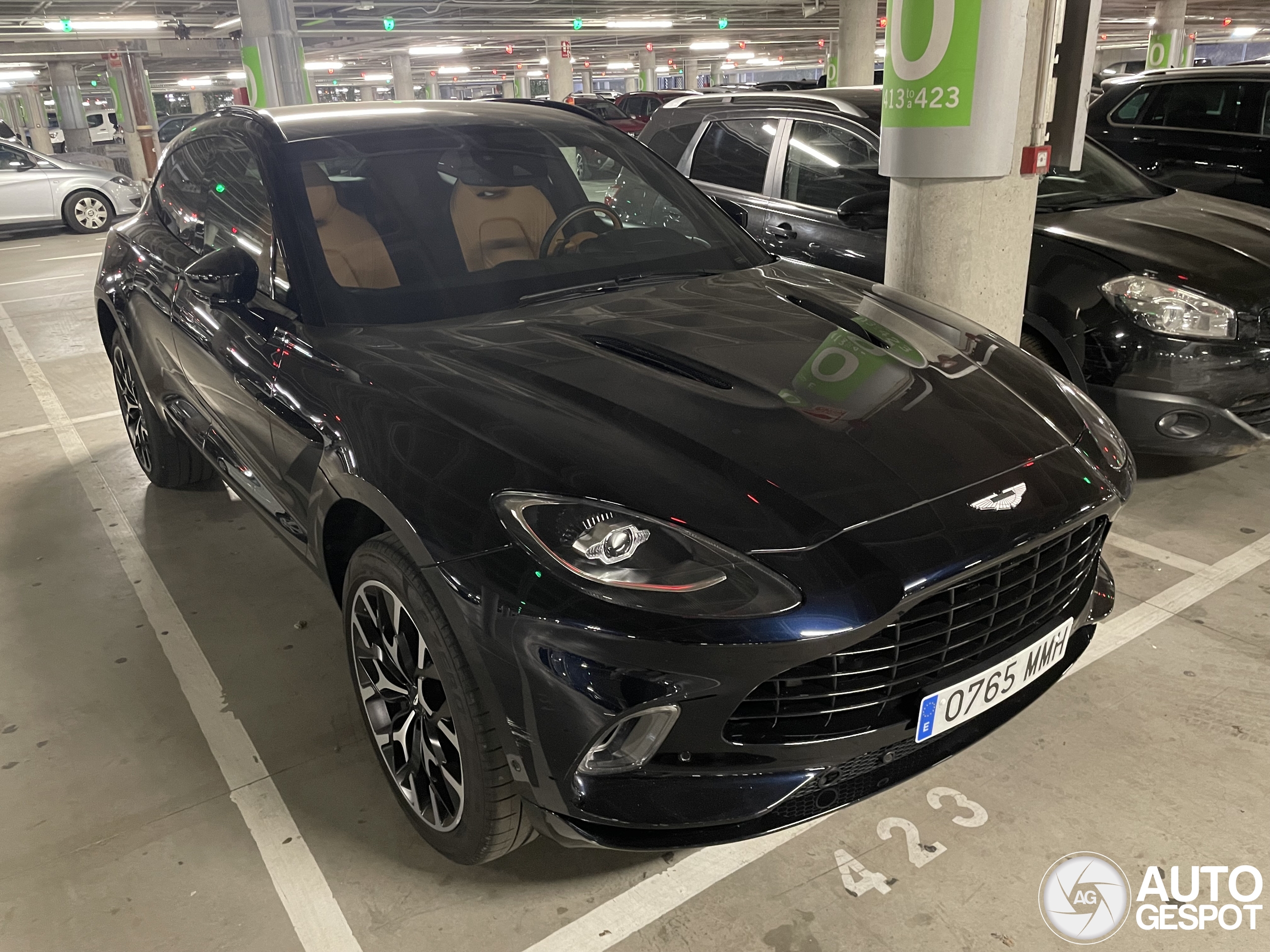 Aston Martin DBX