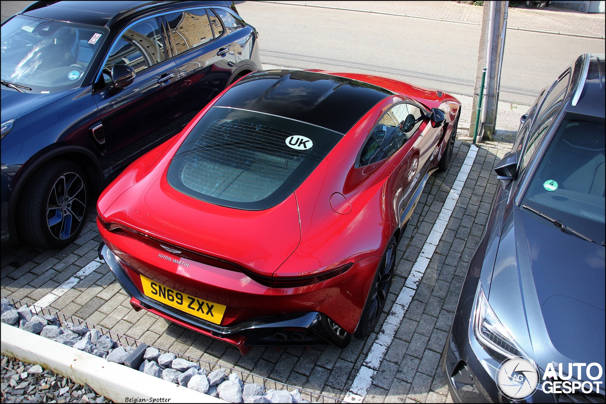 Aston Martin V8 Vantage 2018