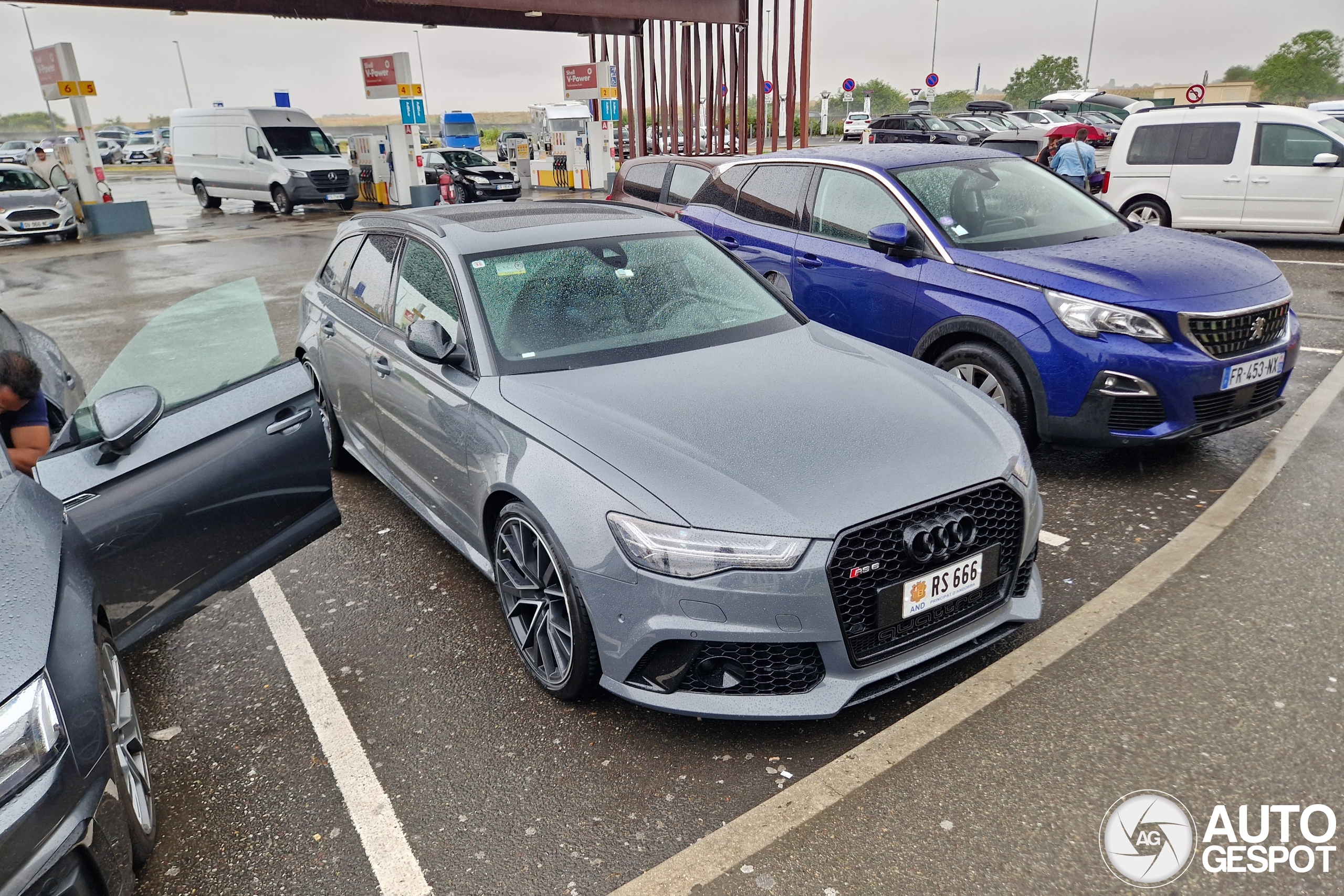 Audi RS6 Avant C7 2015