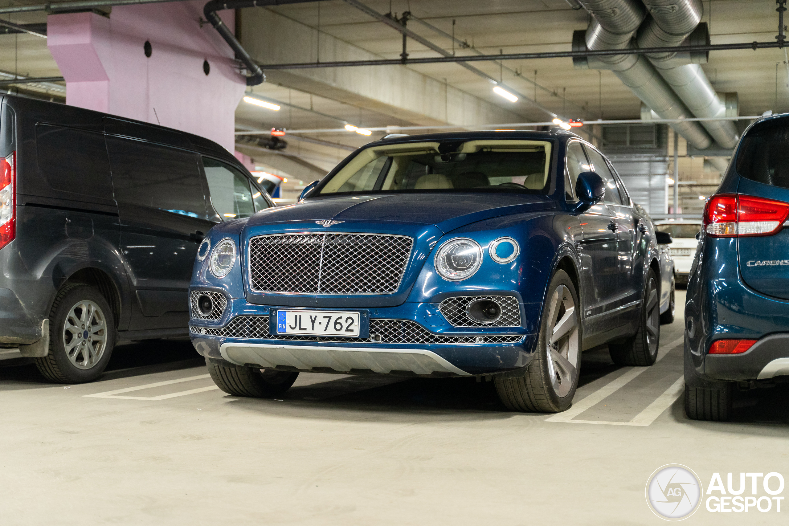 Bentley Bentayga Hybrid