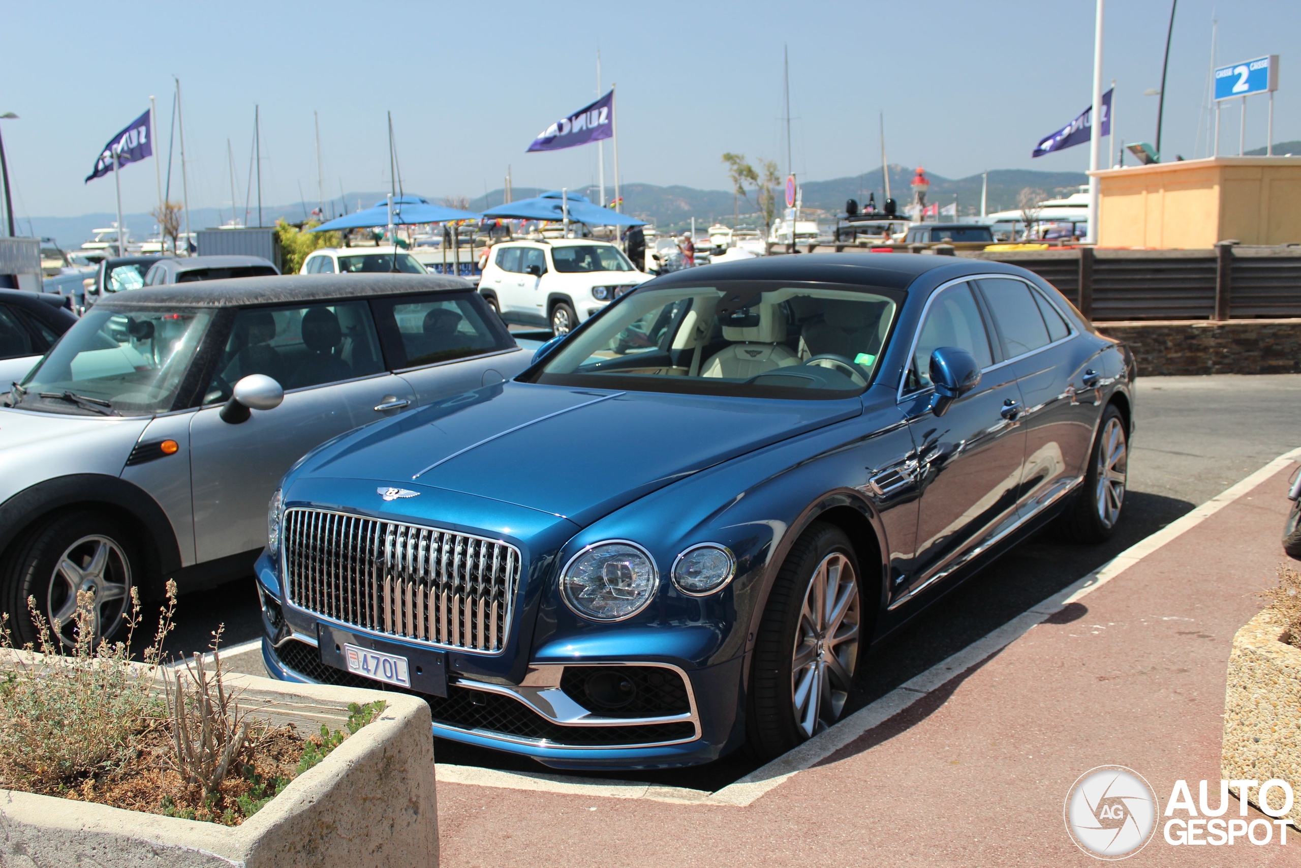 Bentley Flying Spur V8 2021