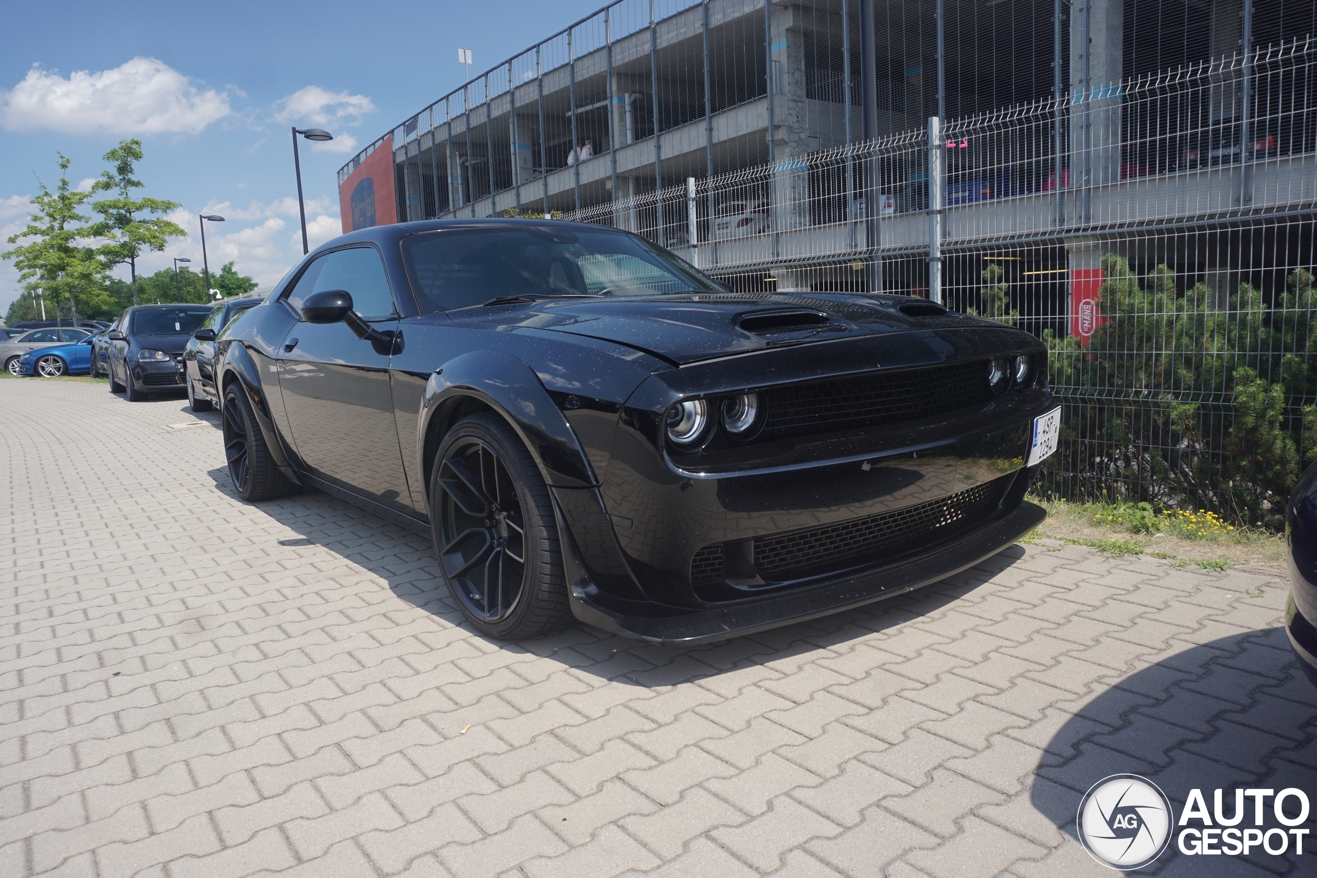 Dodge Challenger SRT Hellcat Widebody