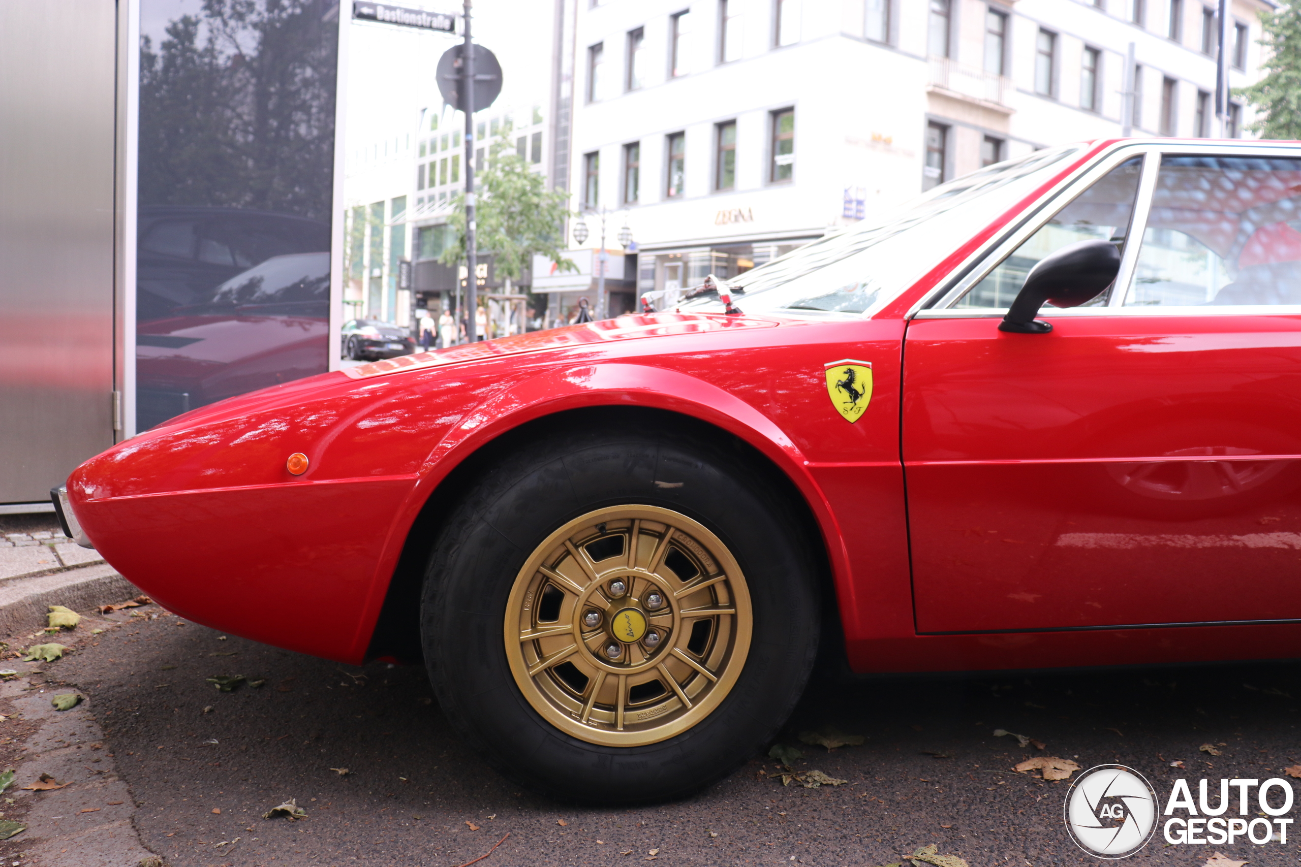 Ferrari Dino 308 GT4