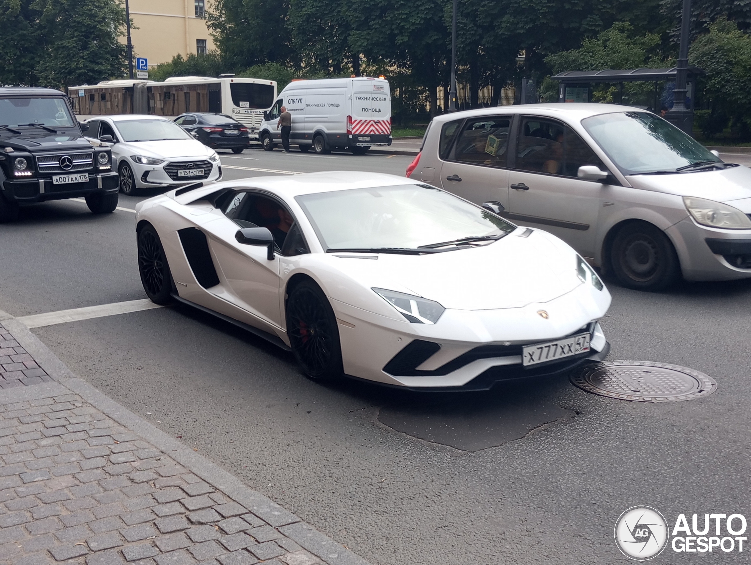 Lamborghini Aventador S LP740-4