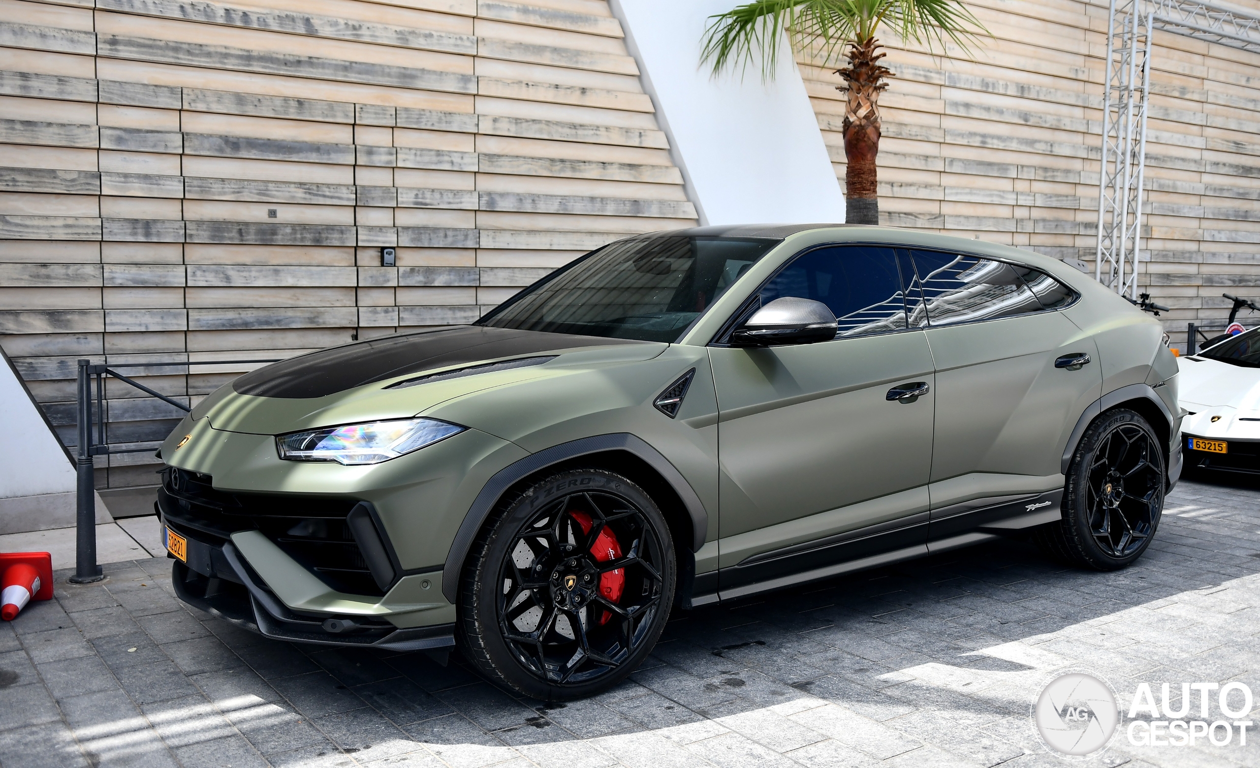 Lamborghini Urus Performante