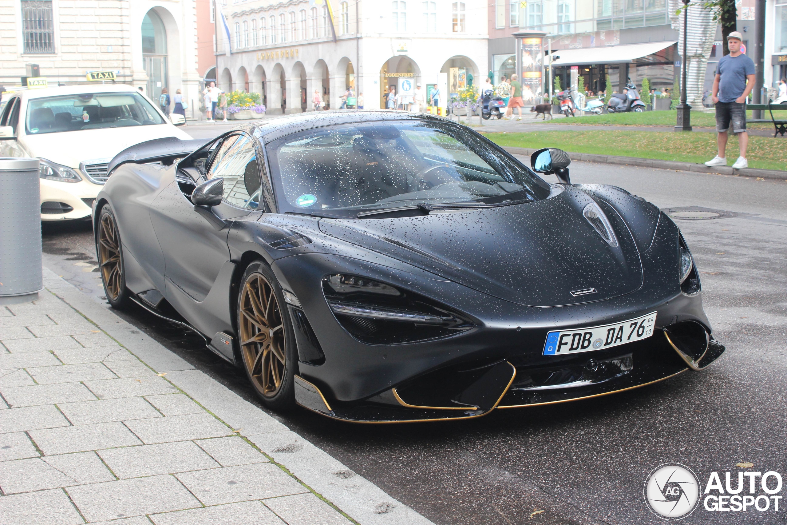 McLaren 765LT Spider