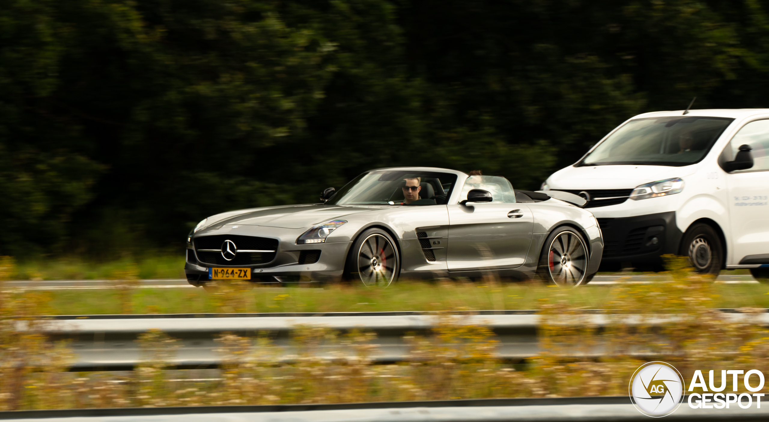 Mercedes-Benz SLS AMG GT Roadster