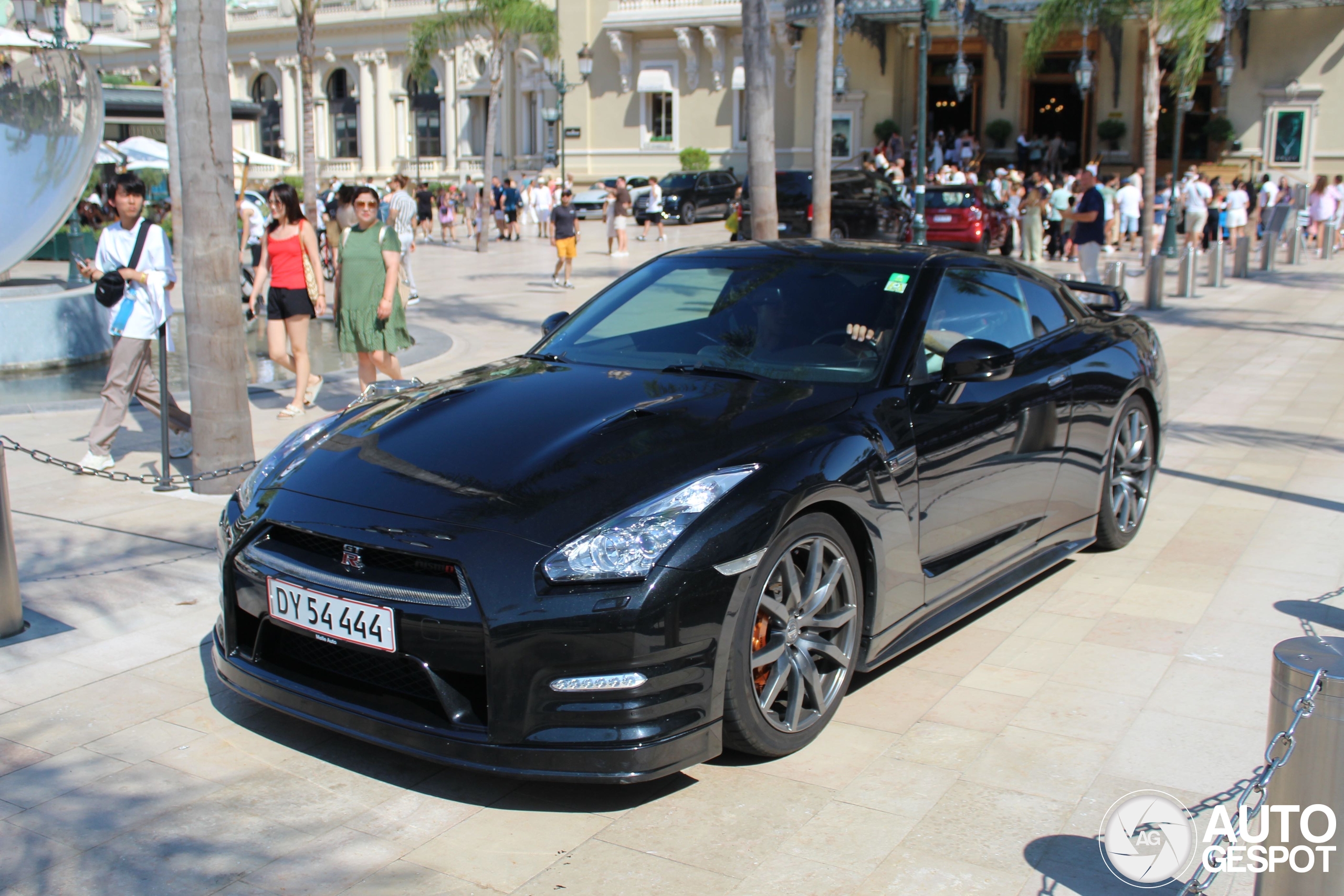 Nissan GT-R 2011