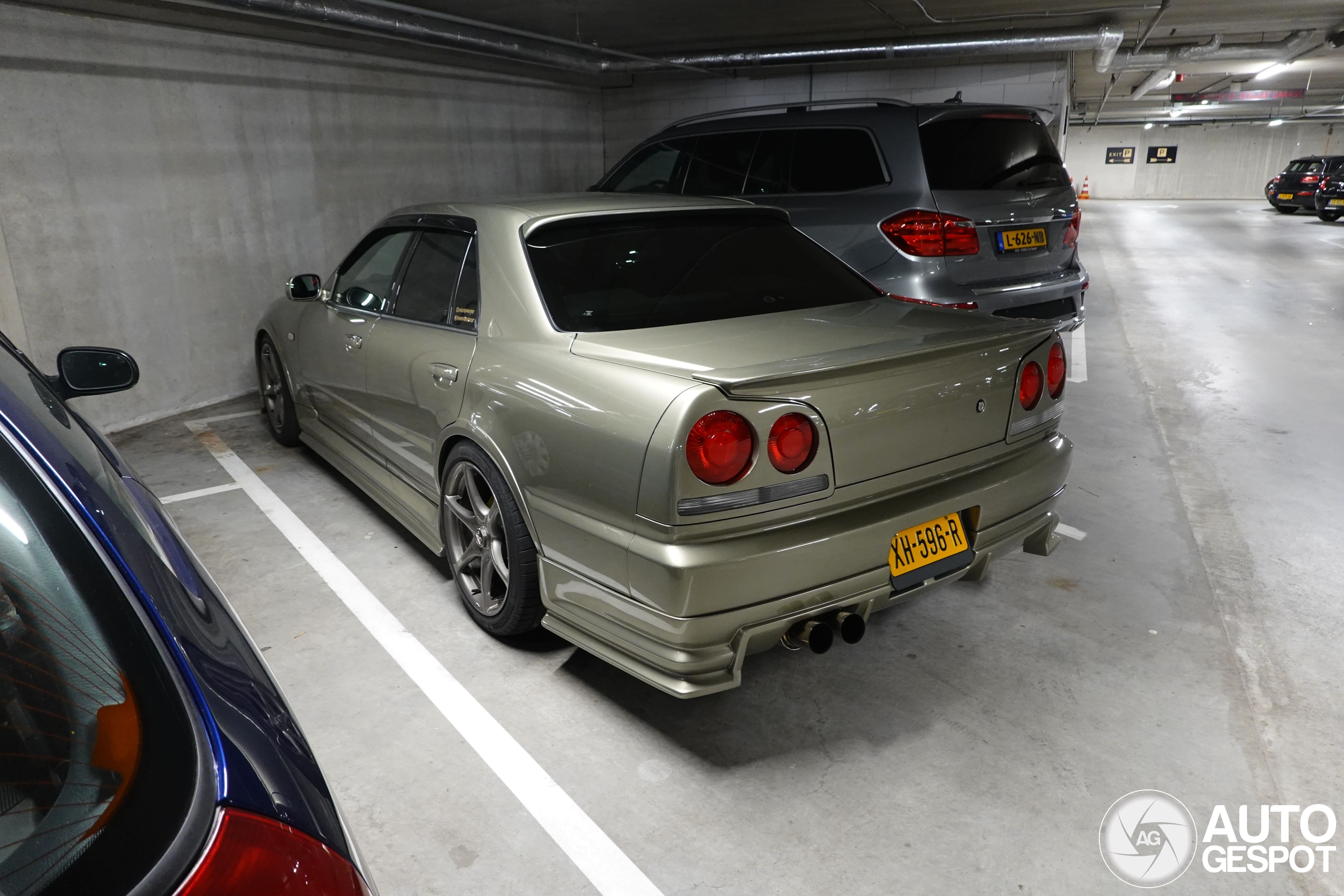 Nissan Skyline R34 Sedan