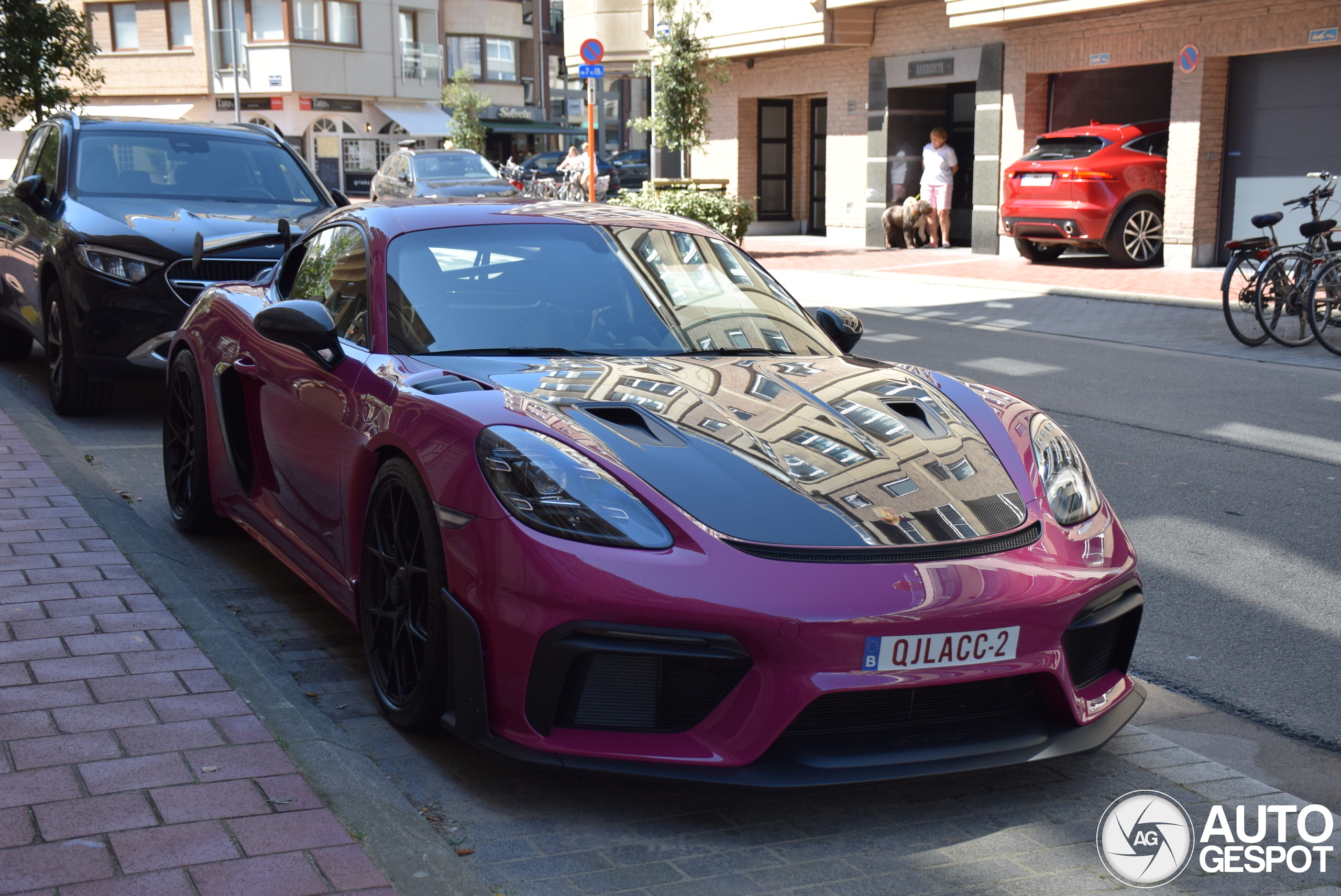 Porsche 718 Cayman GT4 RS Weissach Package