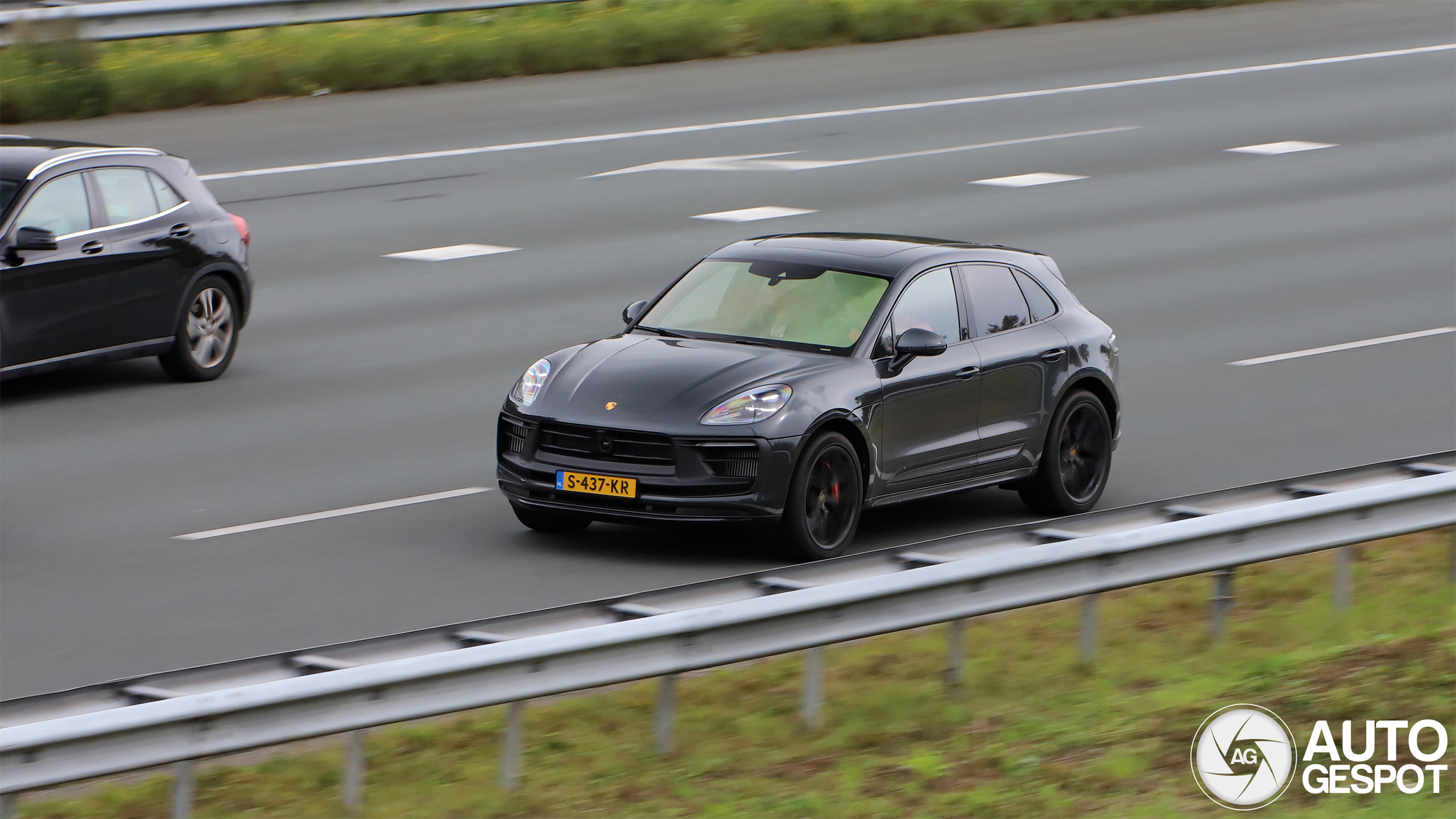 Porsche 95B Macan GTS MkIII