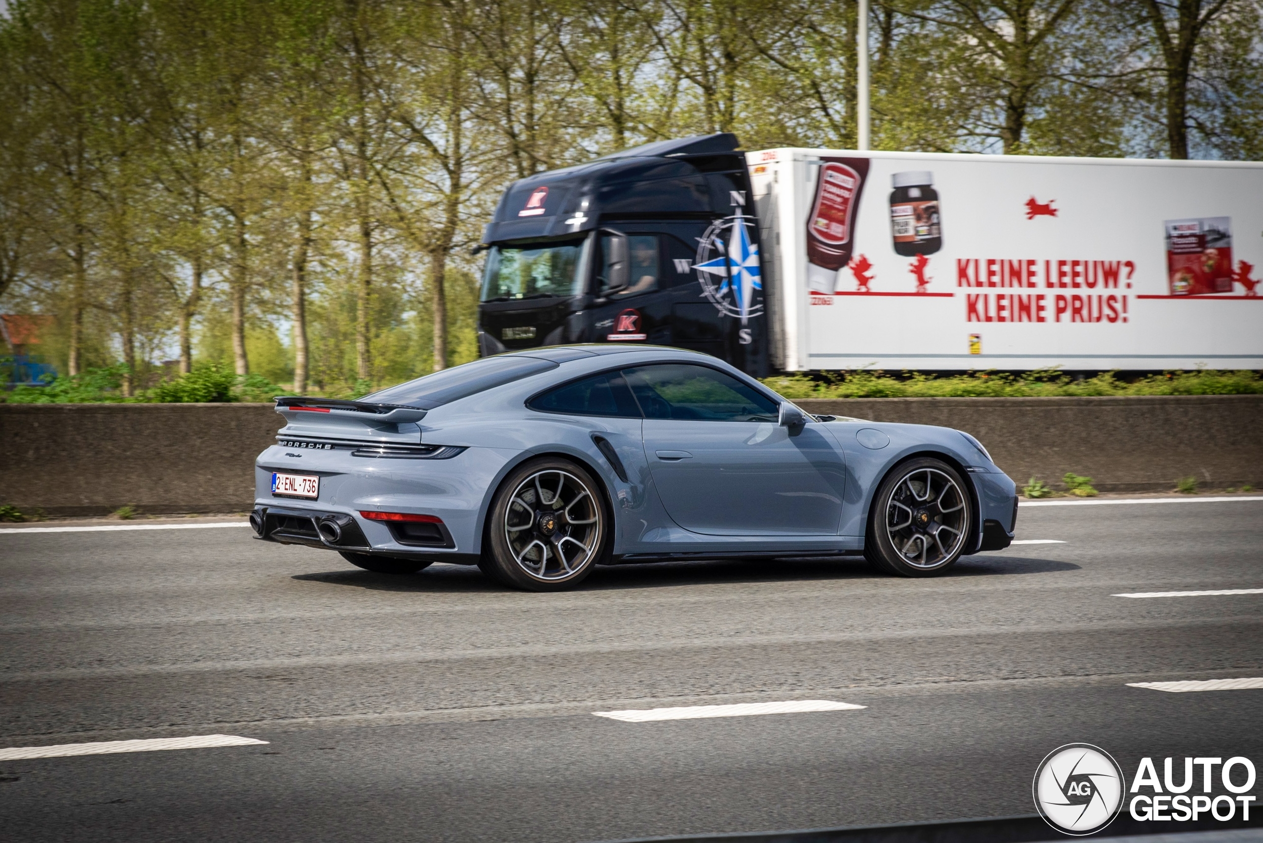 Porsche 992 Turbo