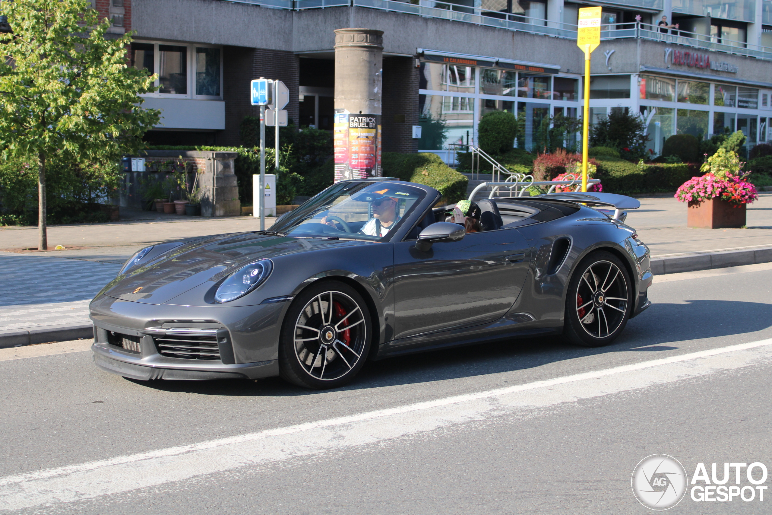 Porsche 992 Turbo Cabriolet