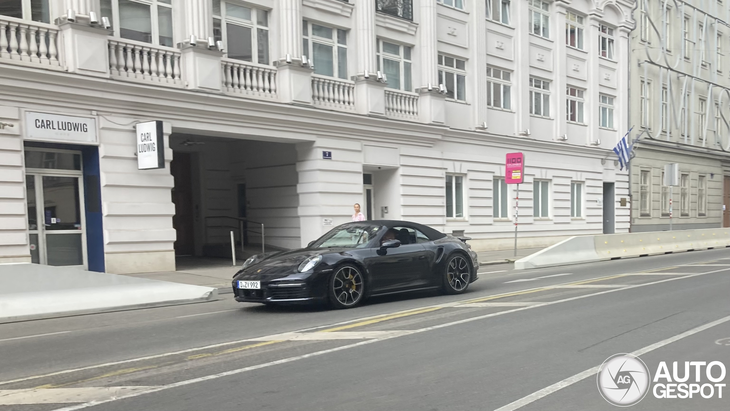 Porsche 992 Turbo S Cabriolet