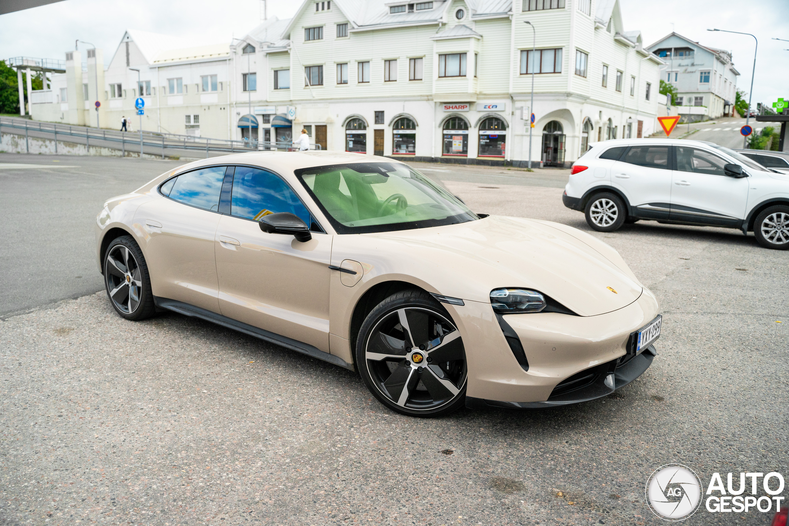 Porsche Taycan Turbo S