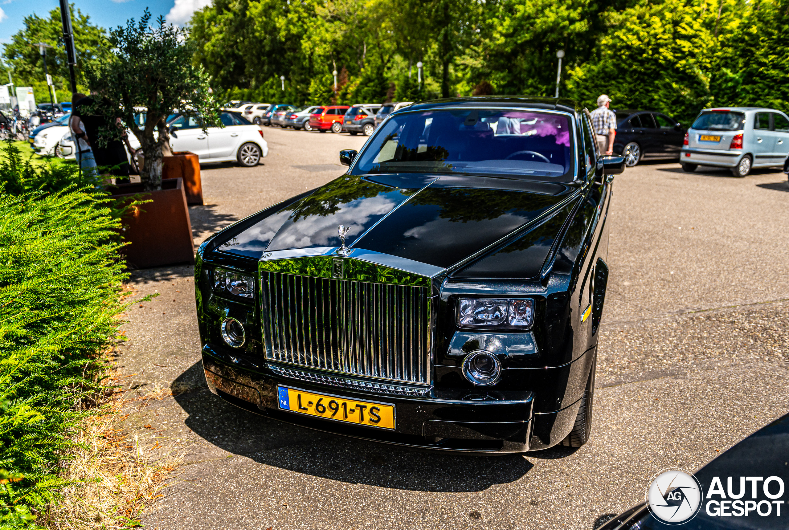 Rolls-Royce Phantom