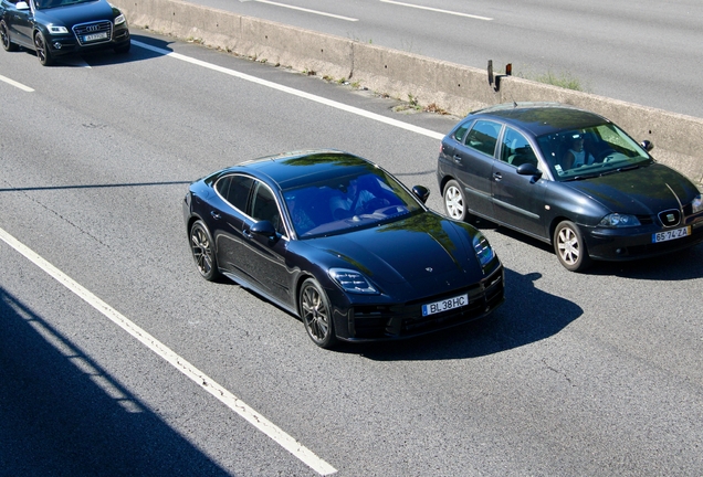 Porsche 972 Panamera Turbo E-Hybrid