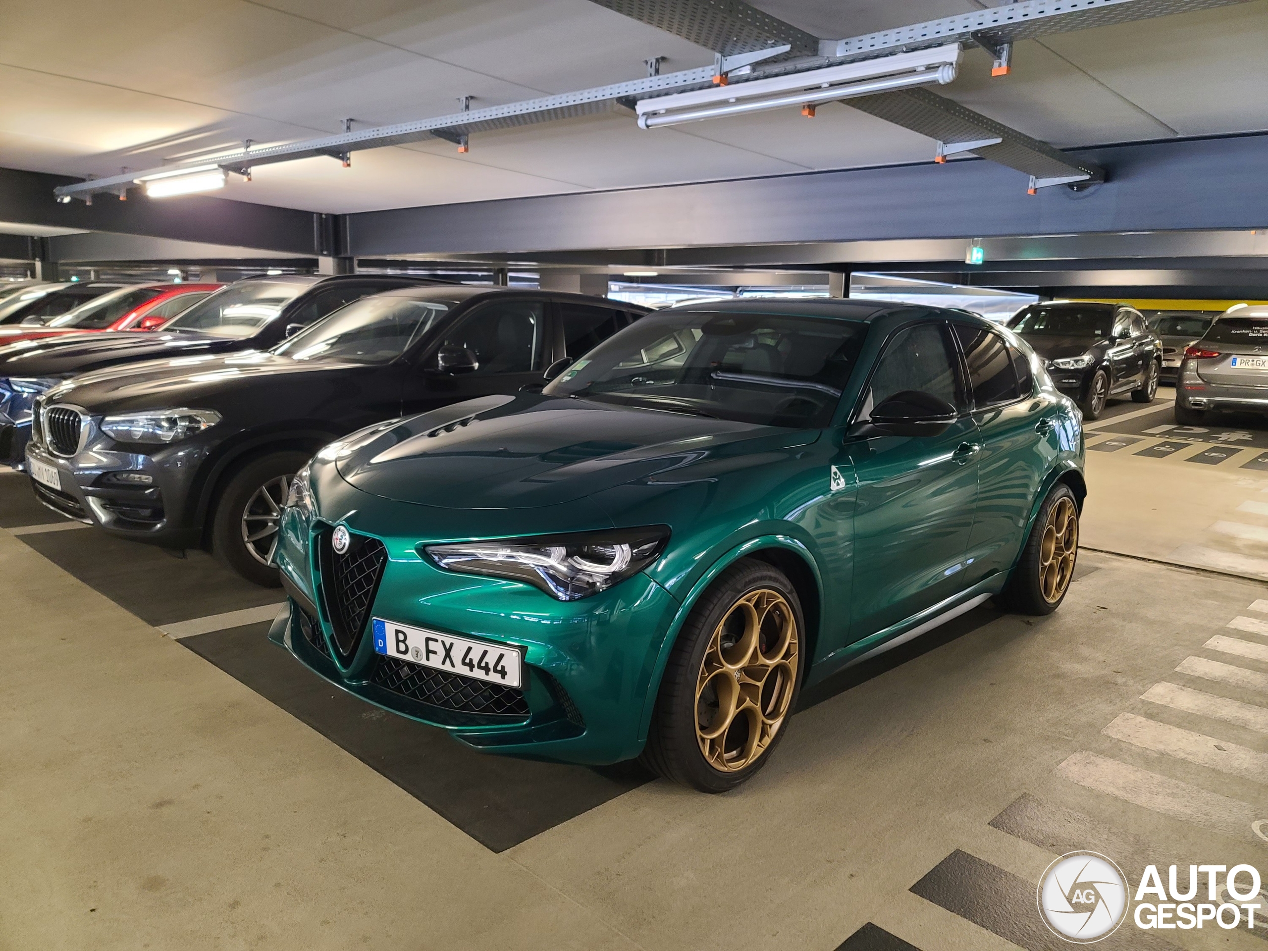 Alfa Romeo Stelvio Quadrifoglio 2023