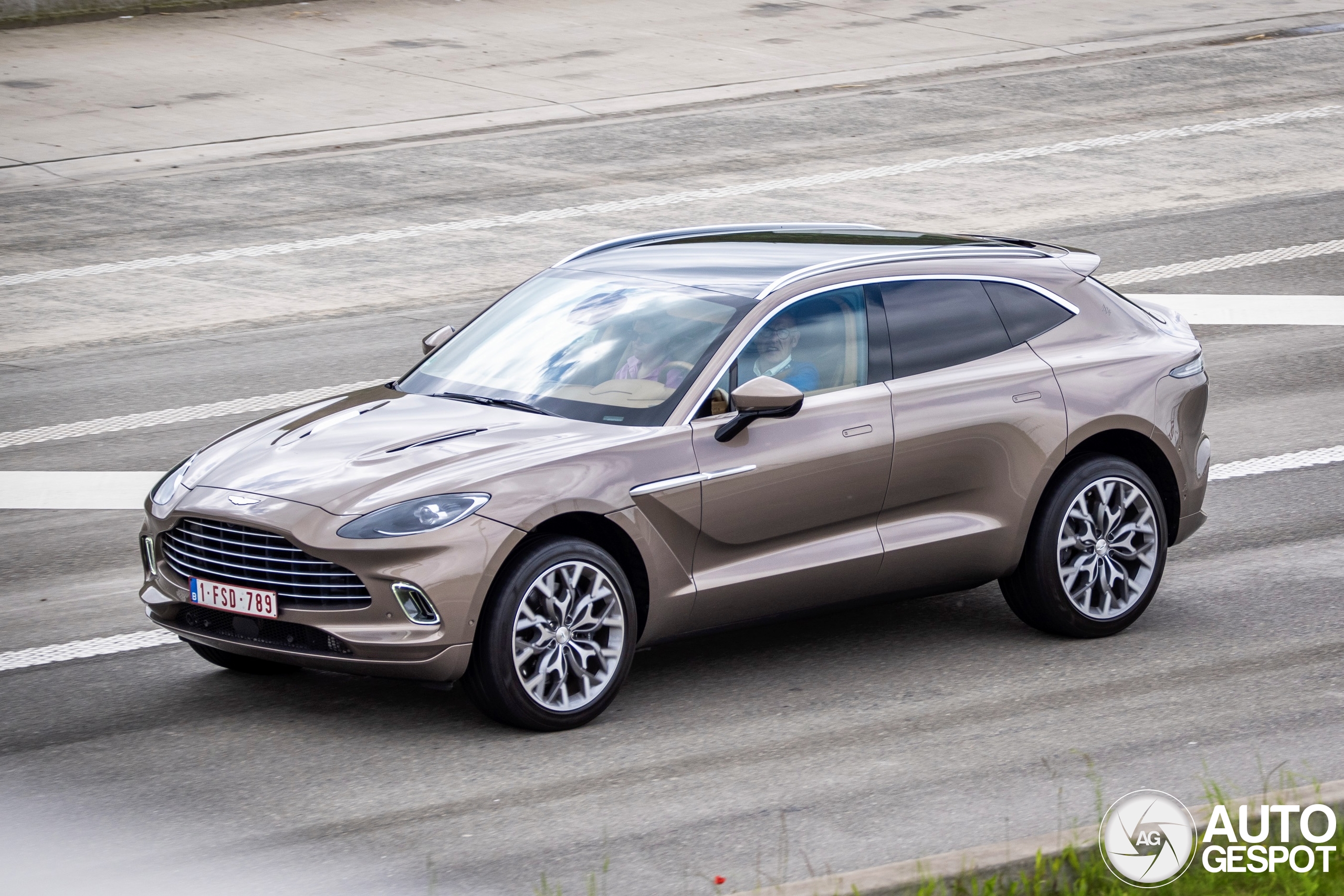 Aston Martin DBX