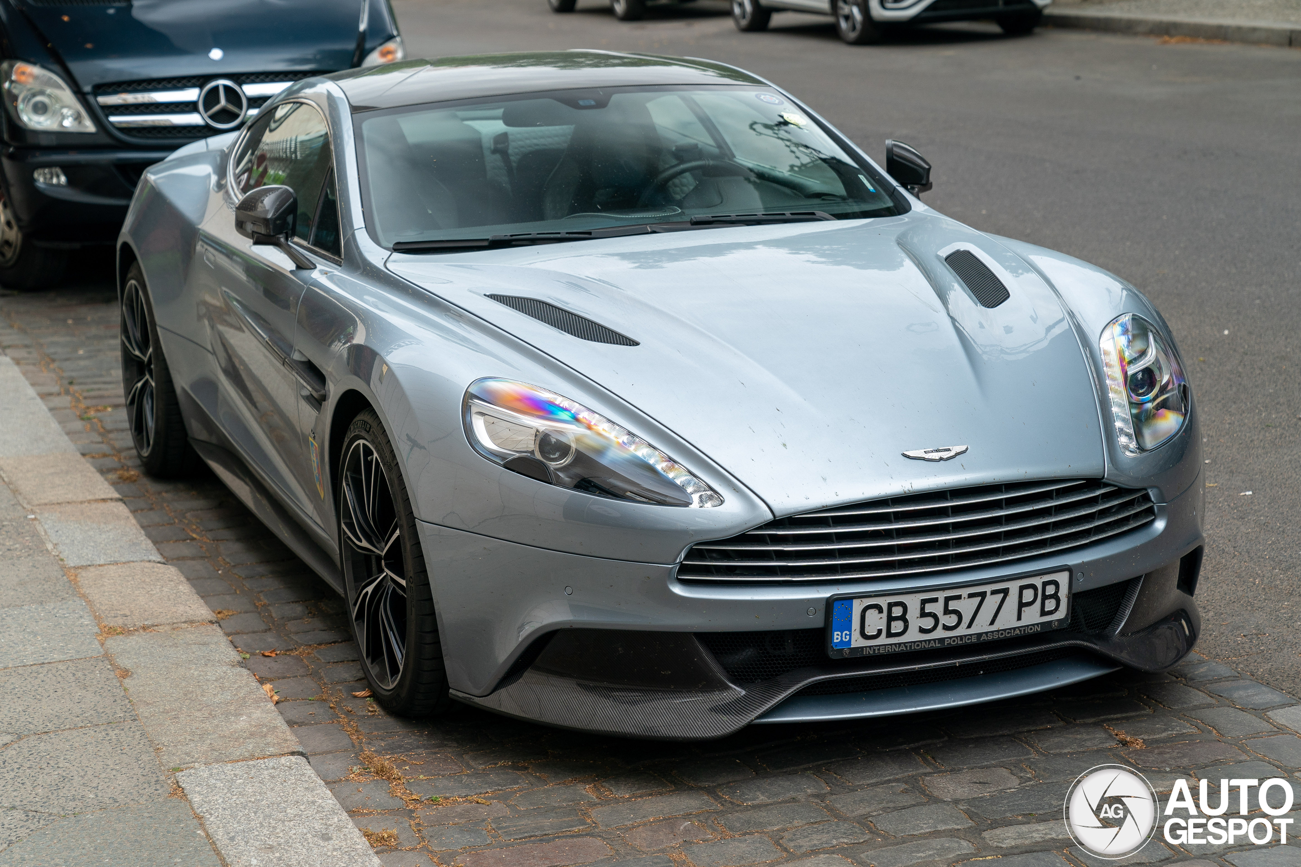 Aston Martin Vanquish 2013