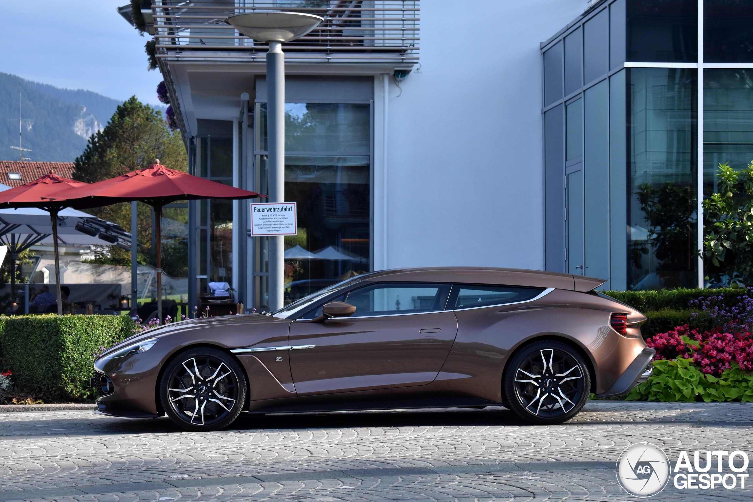 Aston Martin Vanquish Zagato Shooting Brake