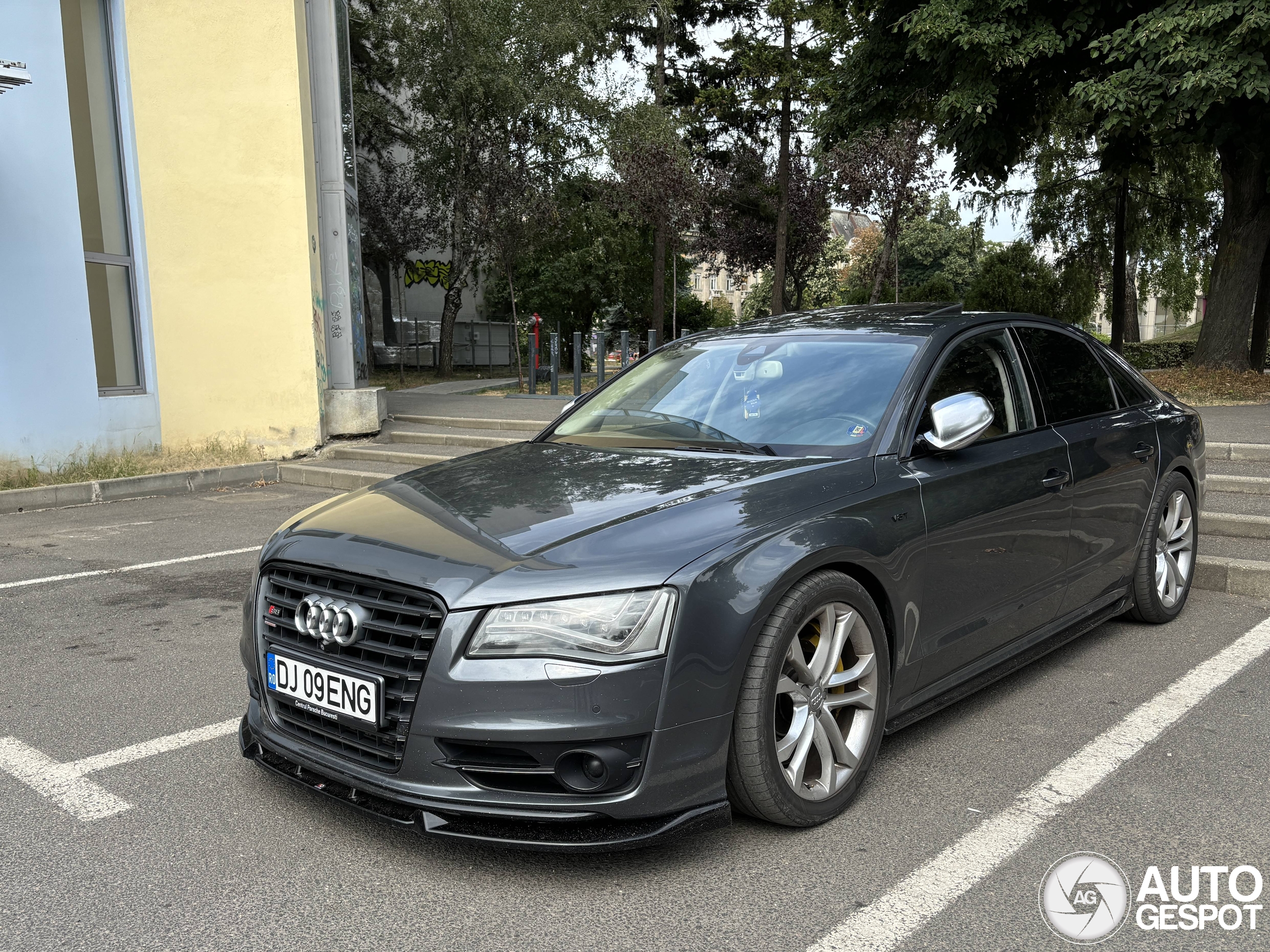 Audi S8 D4