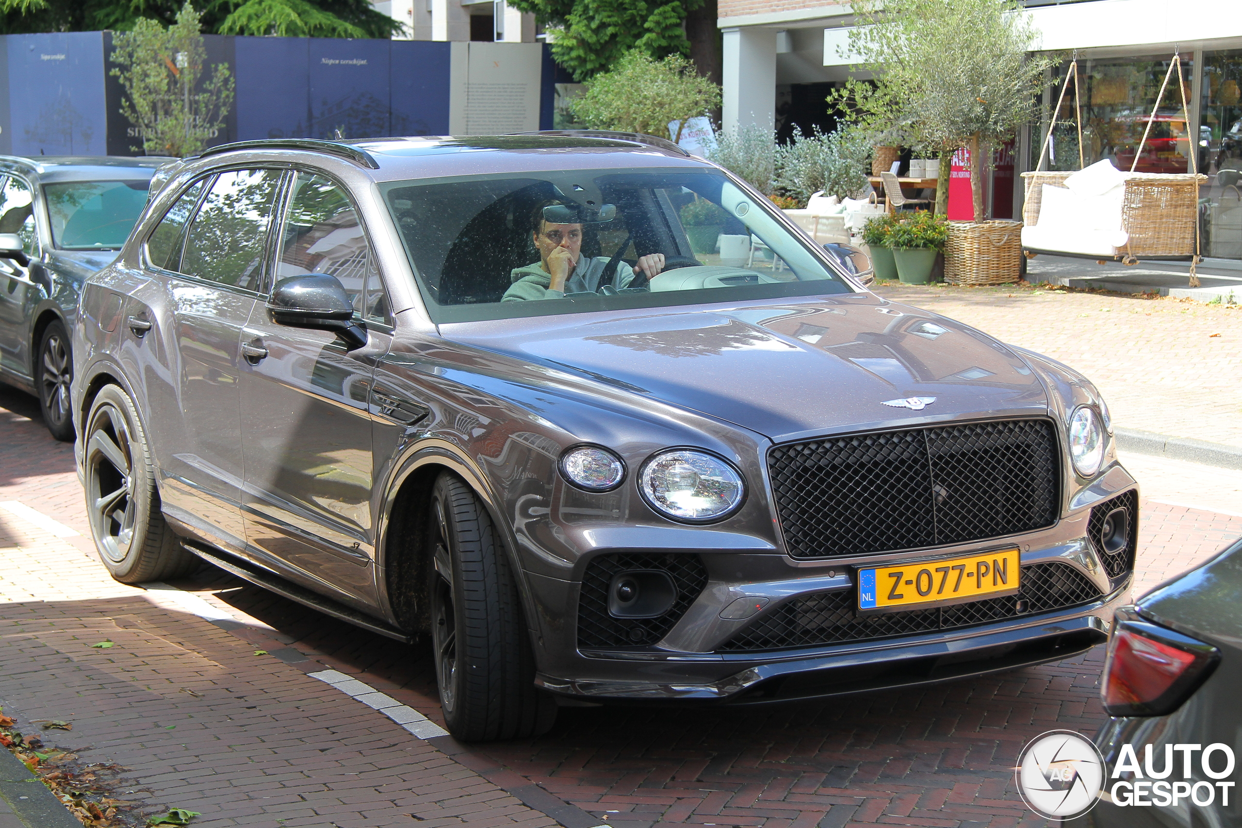 Bentley Bentayga Hybrid S