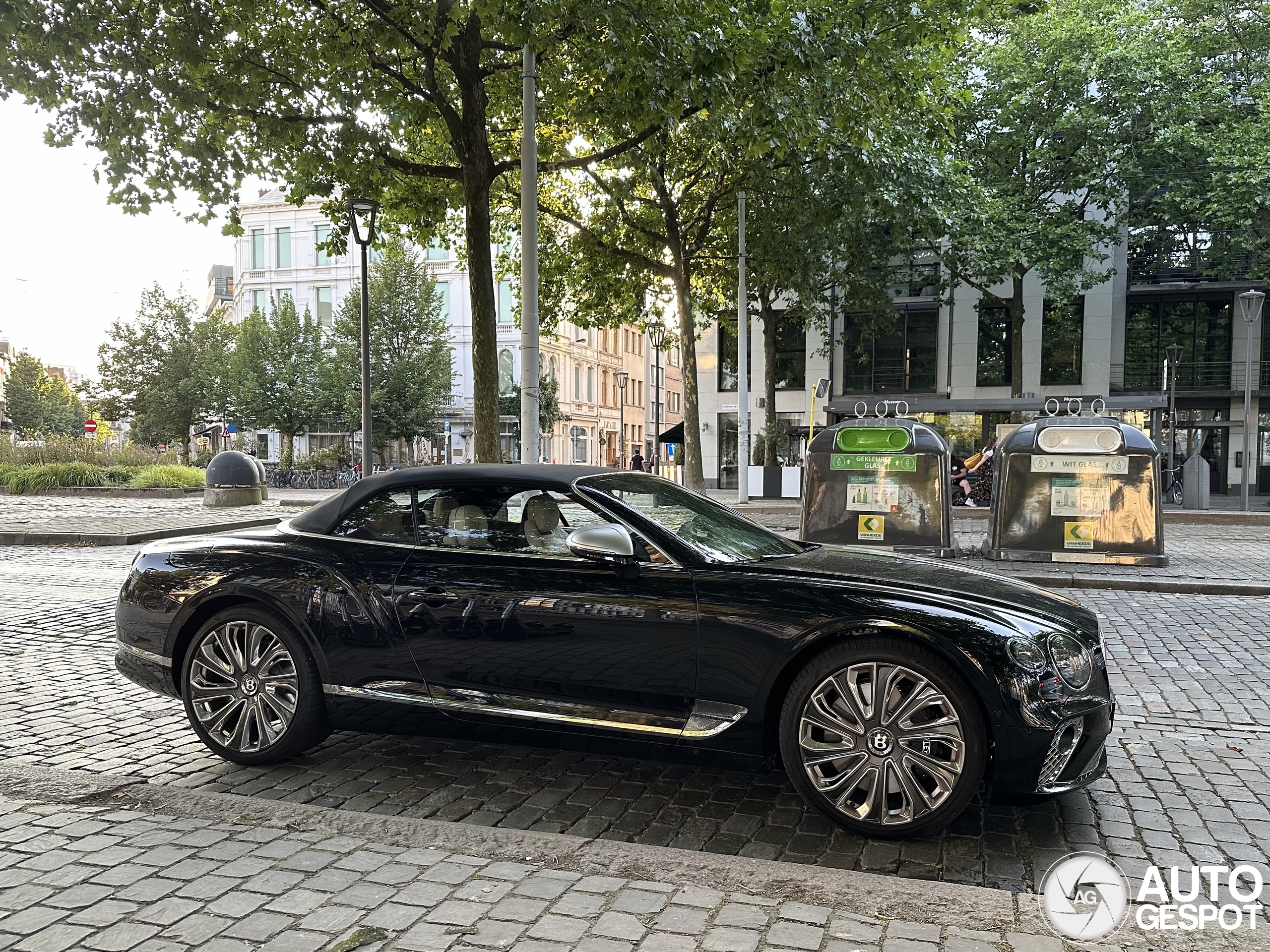 Bentley Continental GTC V8 2020 Mulliner