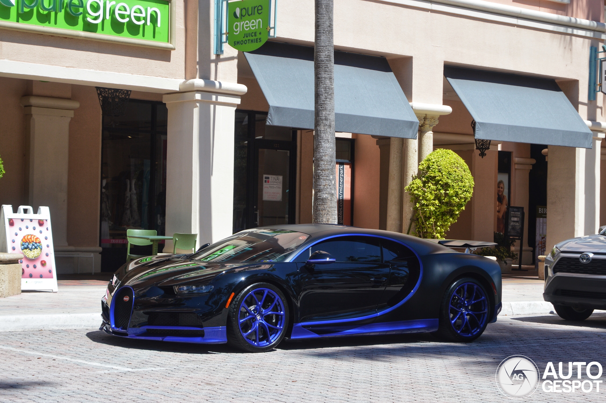 A Jeweler’s unique Bugatti Chiron stuns car spotter