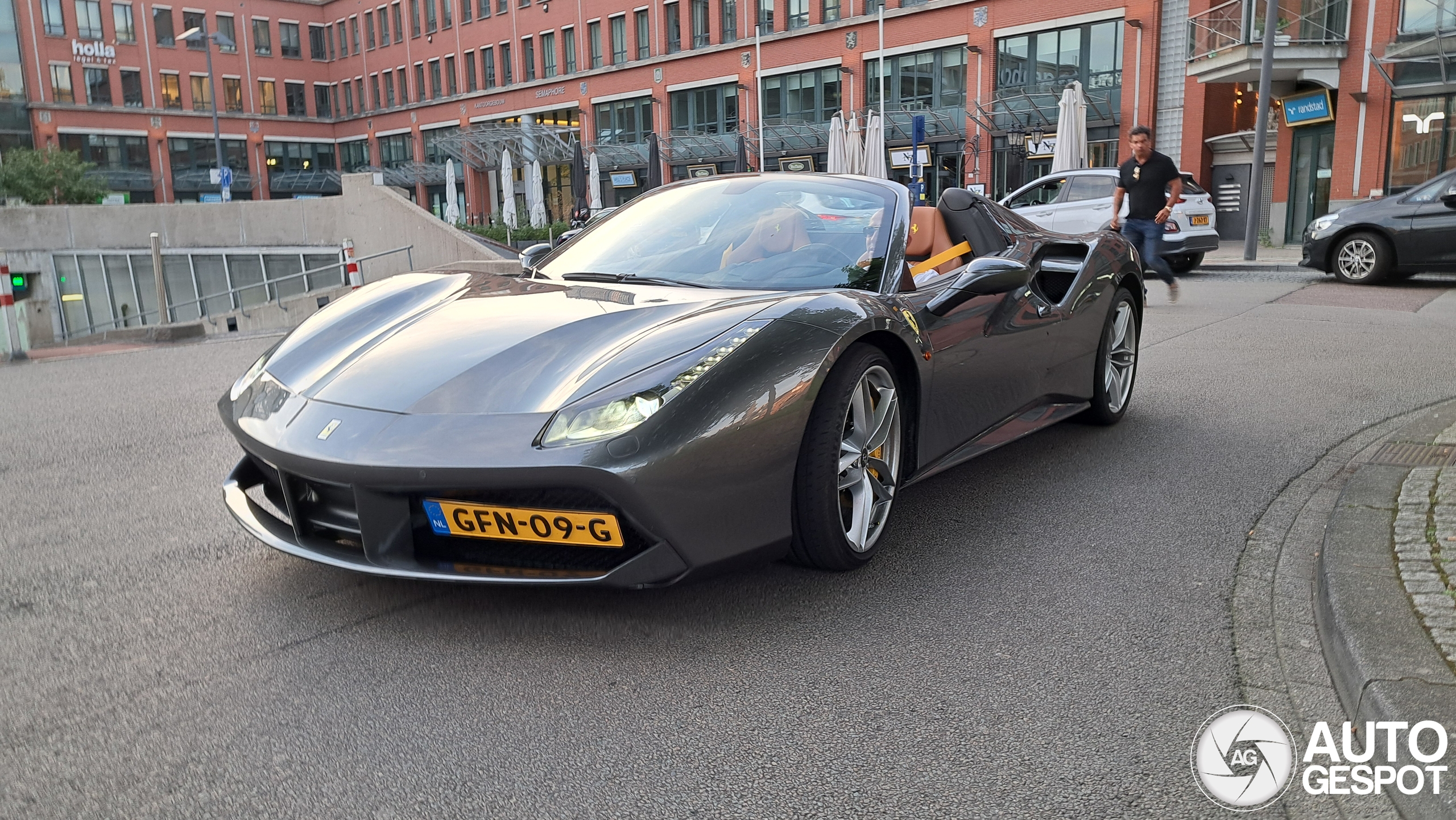 Ferrari 488 Spider