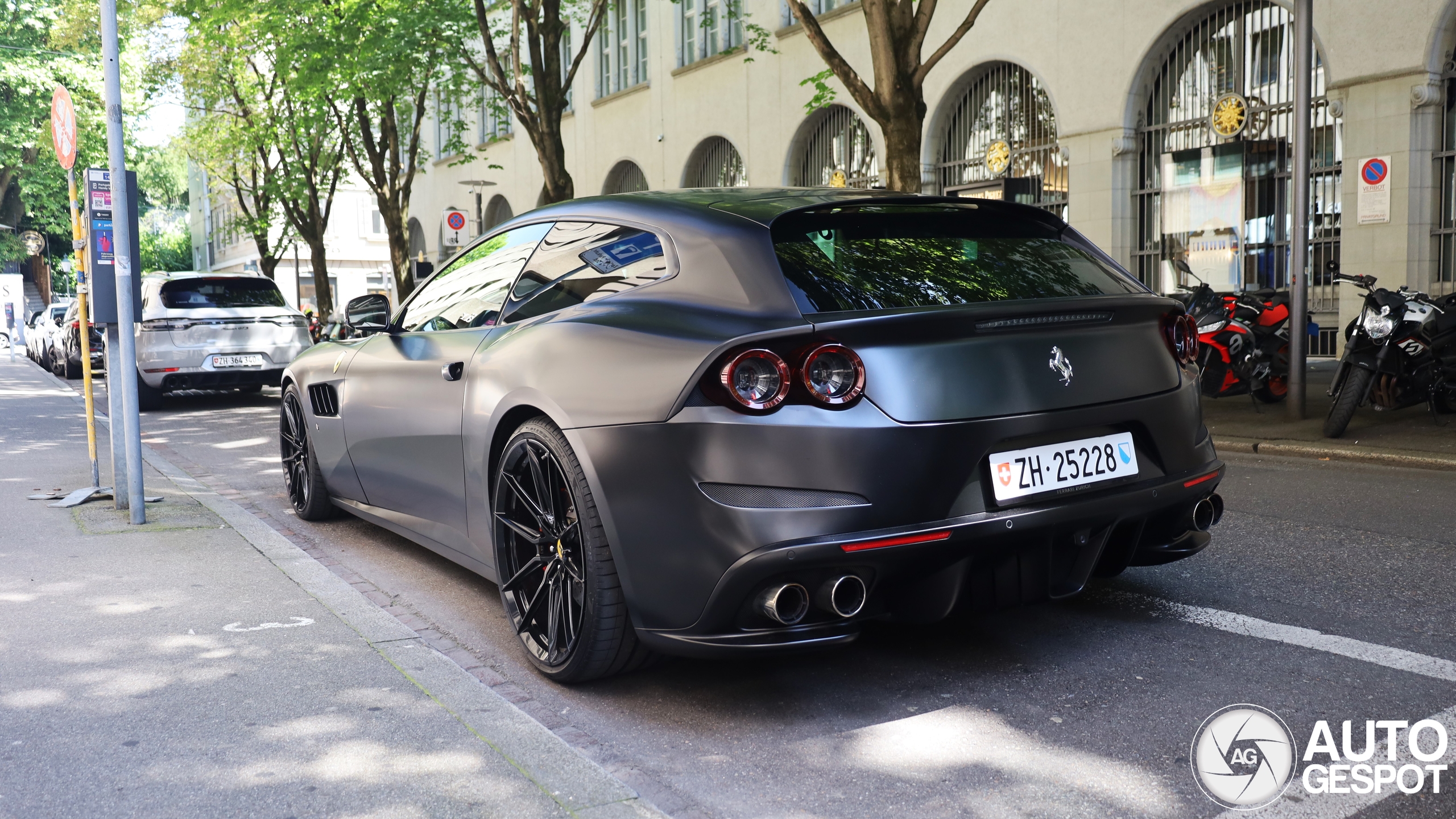 Ferrari GTC4Lusso