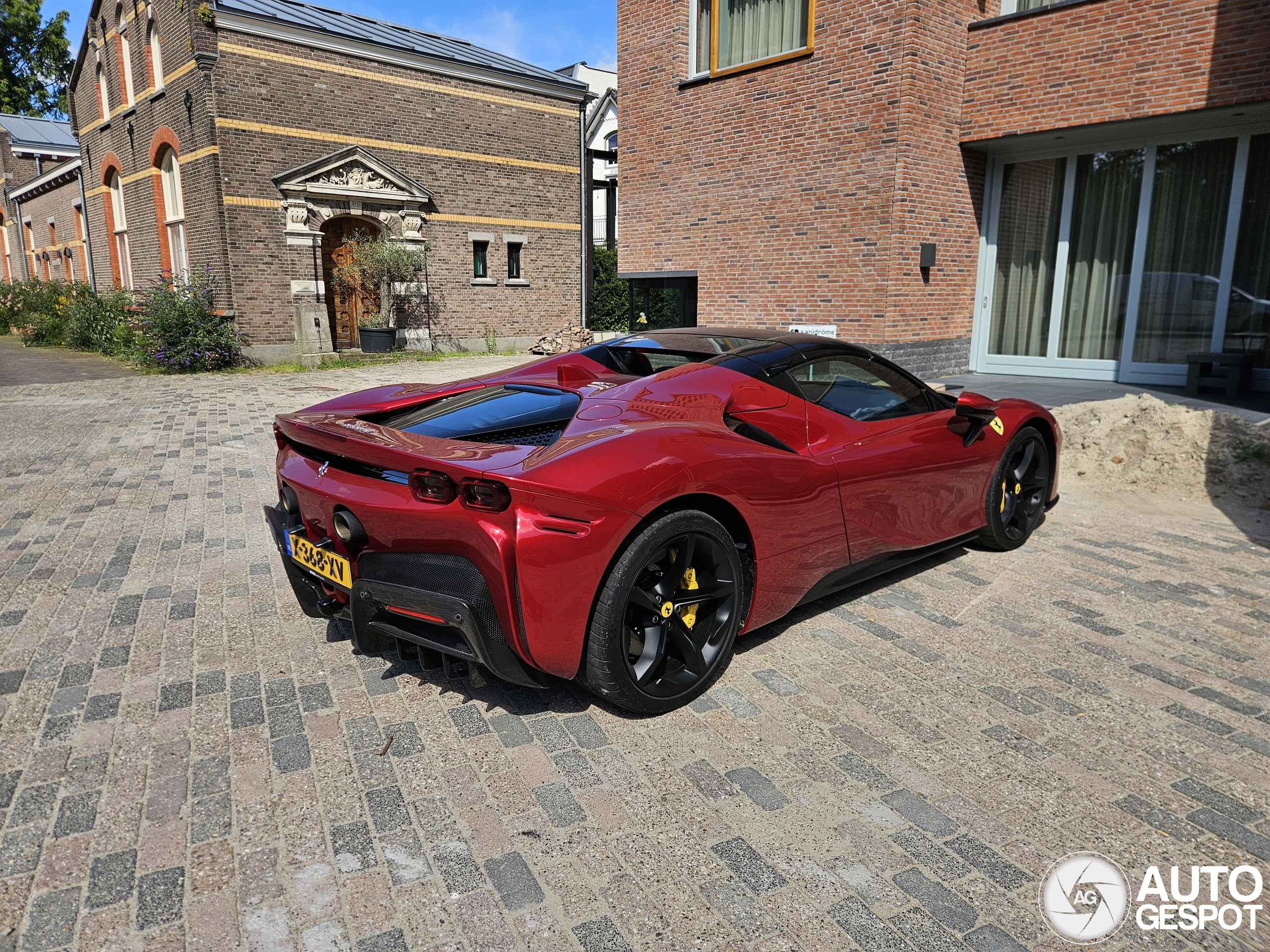 Ferrari SF90 Spider