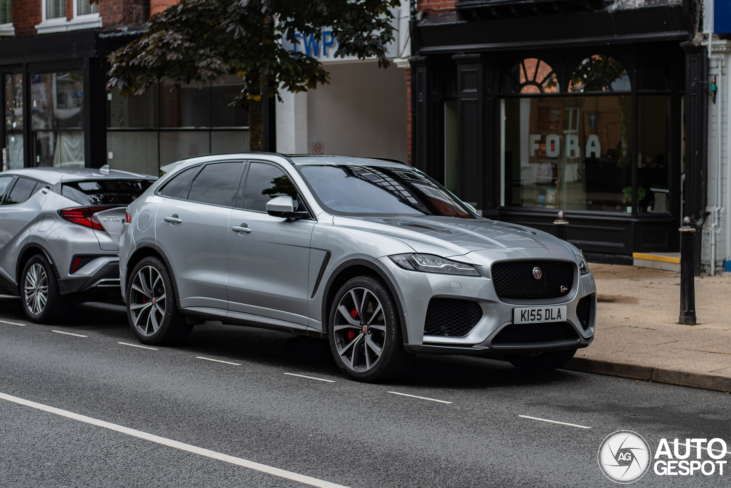 Jaguar F-PACE SVR