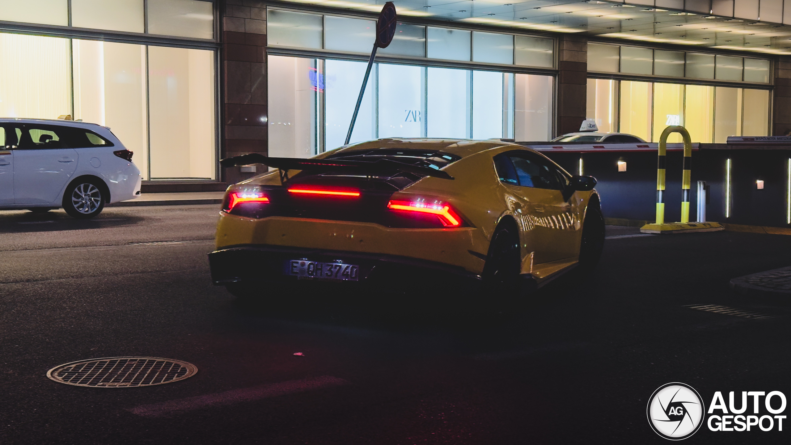 Lamborghini Huracán LP610-4 1016 Industries