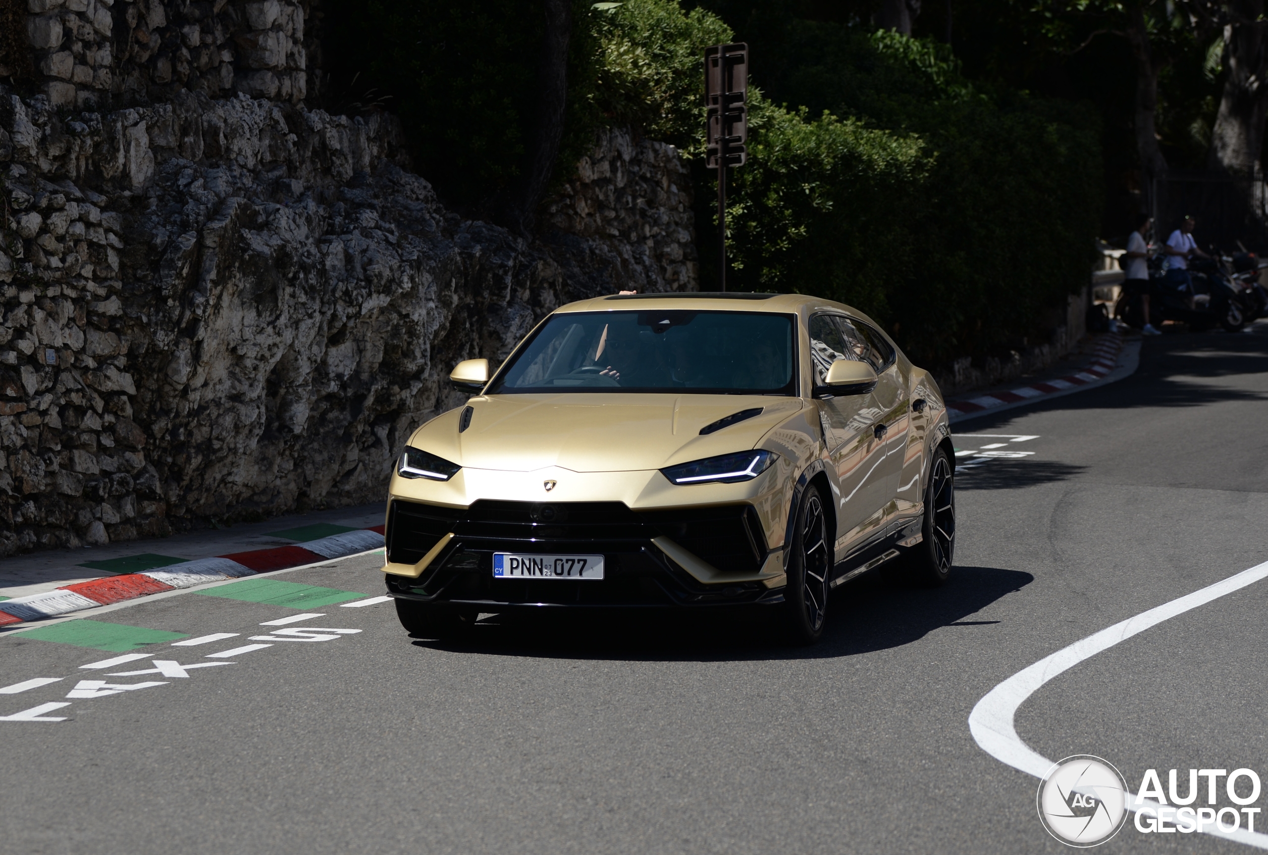 Lamborghini Urus Performante