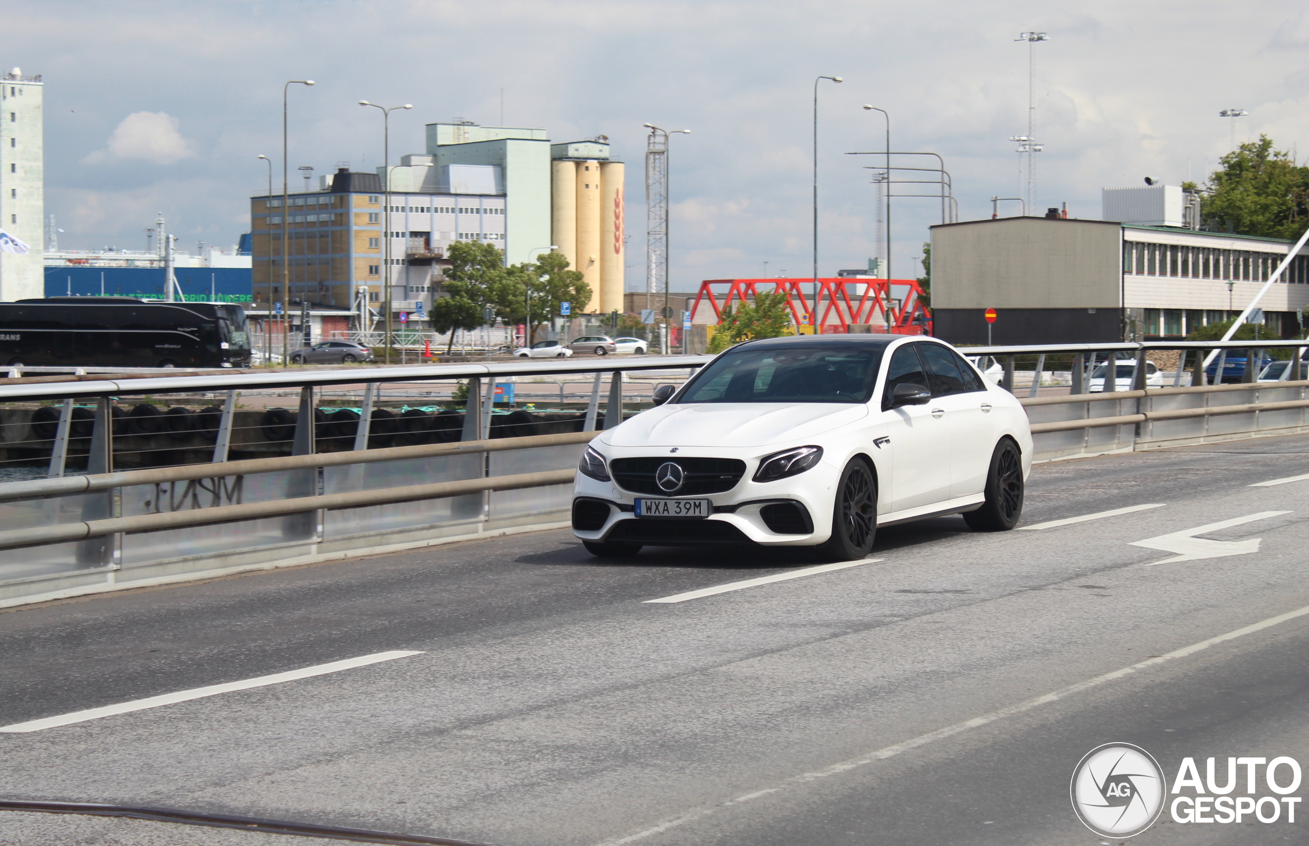 Mercedes-AMG E 63 S W213