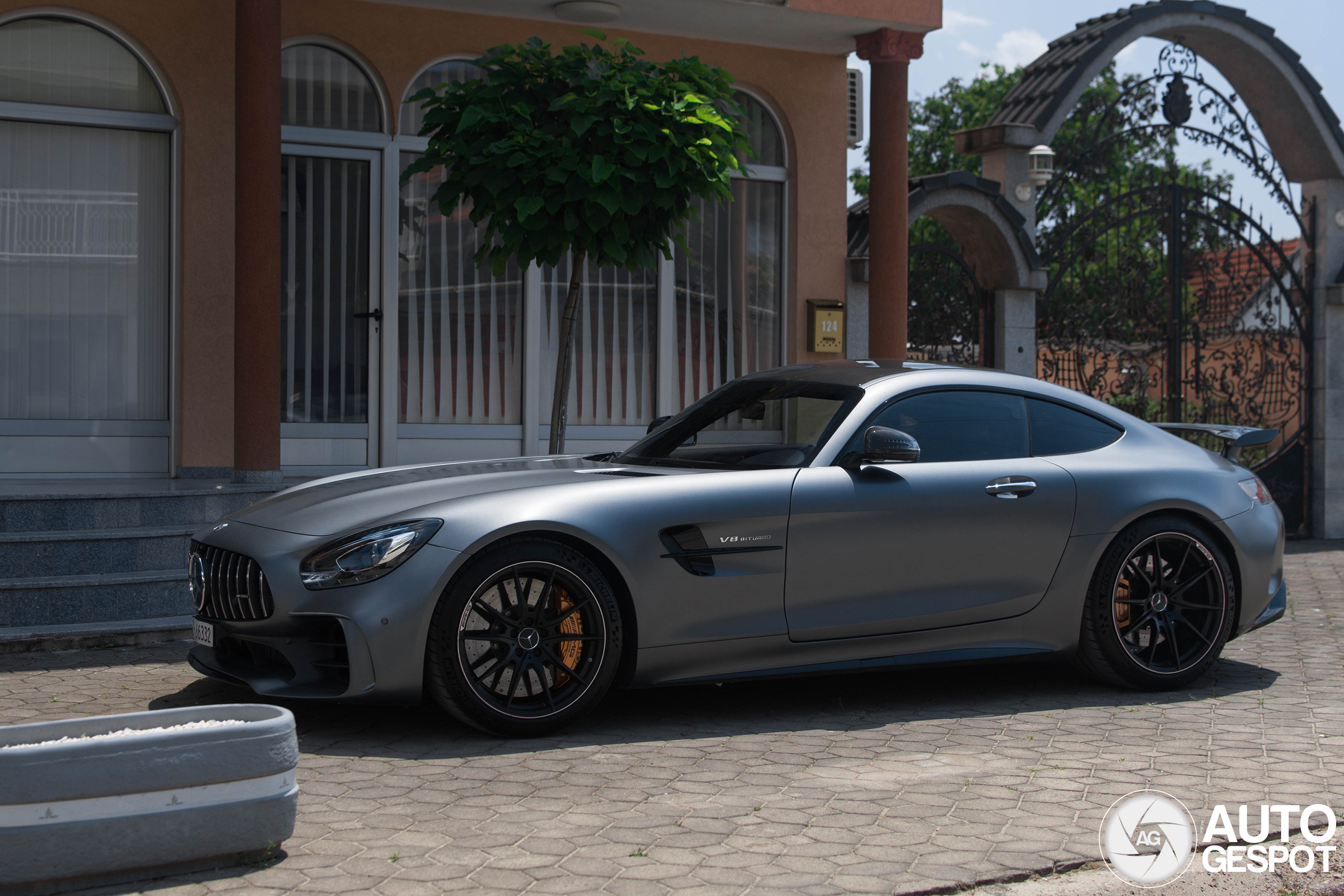 Mercedes-AMG GT R C190