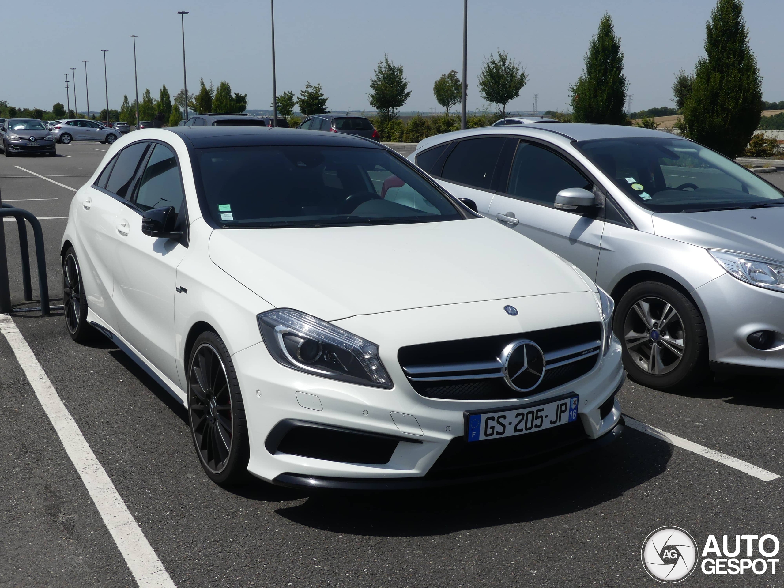 Mercedes-Benz A 45 AMG